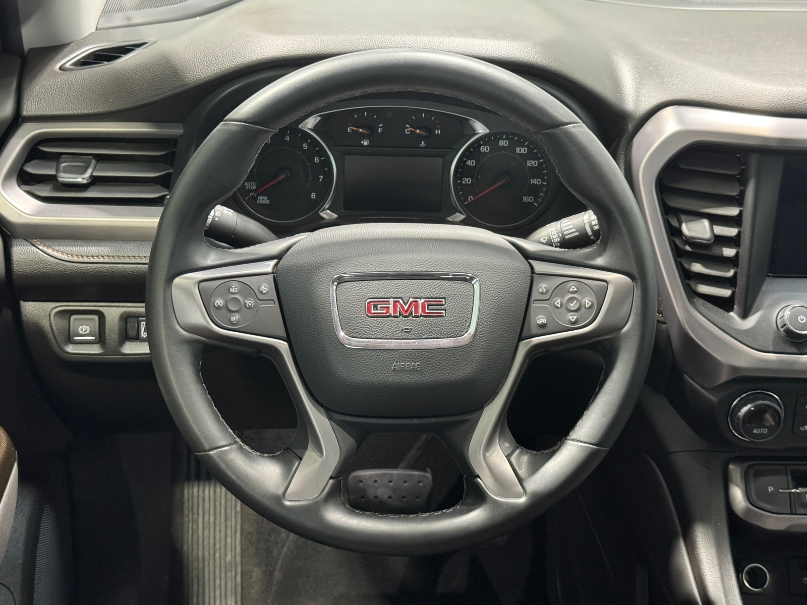 Thumbnail: 2023 GMC Acadia - 5