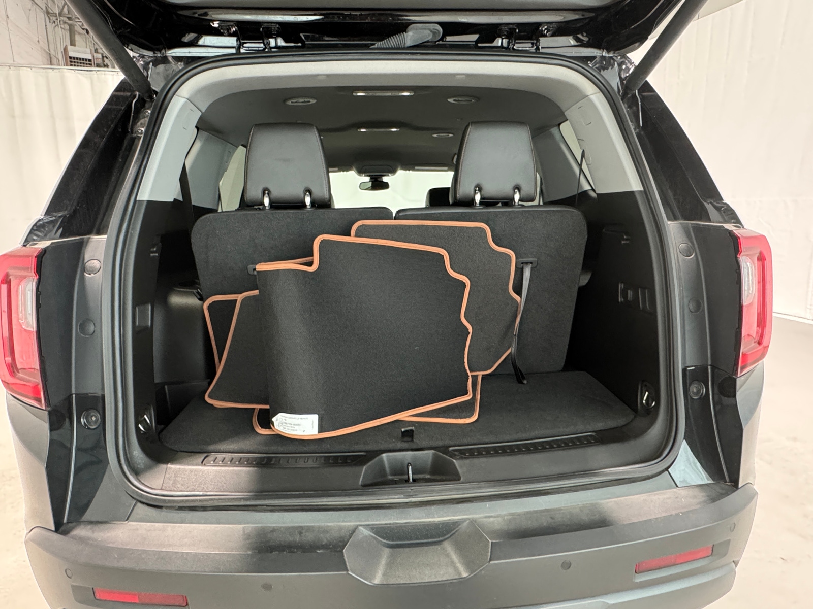 Thumbnail: 2023 GMC Acadia - 7