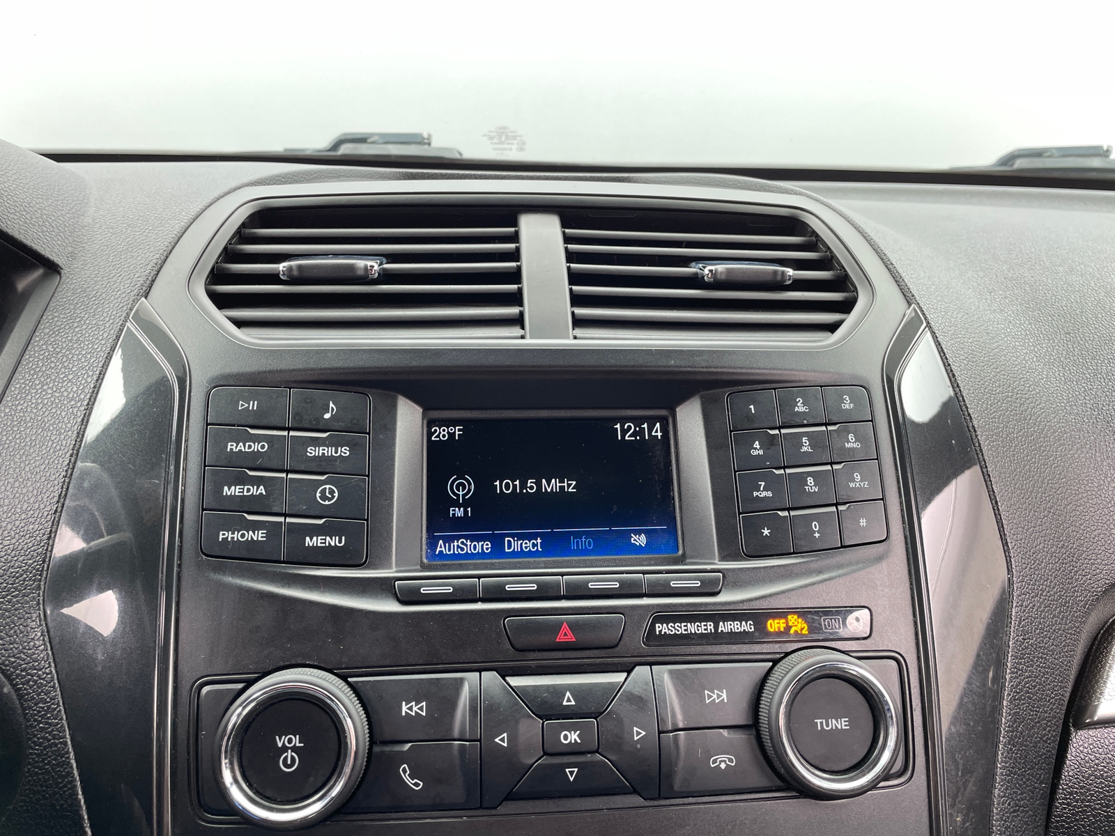 Thumbnail: 2018 Ford Explorer - 4