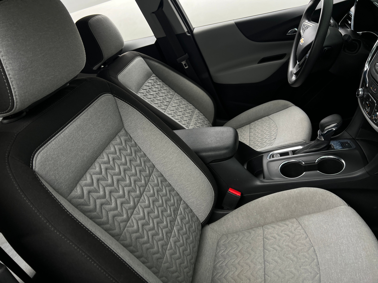 Thumbnail: 2023 Chevrolet Equinox - 2