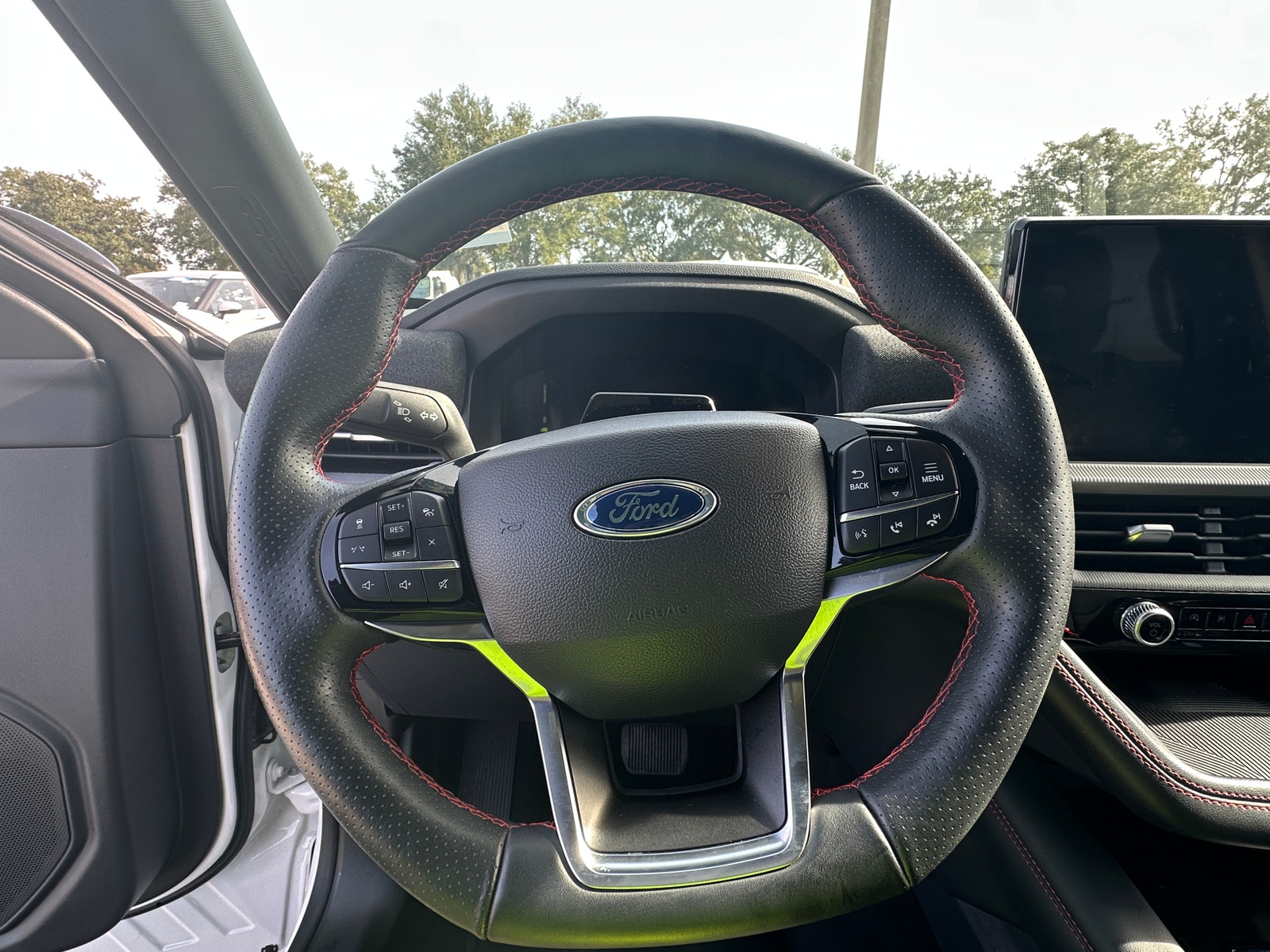 Thumbnail: 2025 Ford Explorer - 5