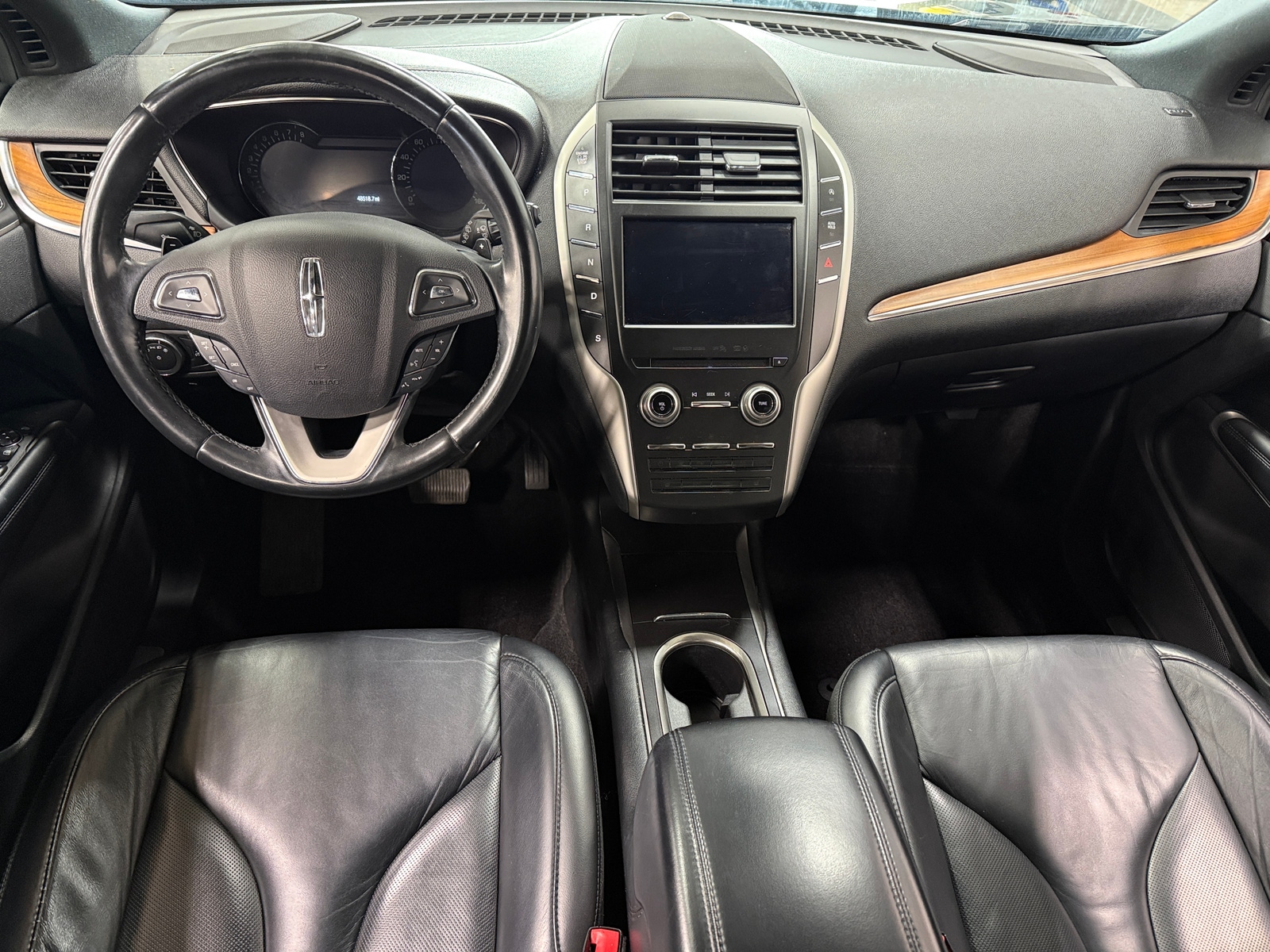 Thumbnail: 2017 Lincoln MKC - 2