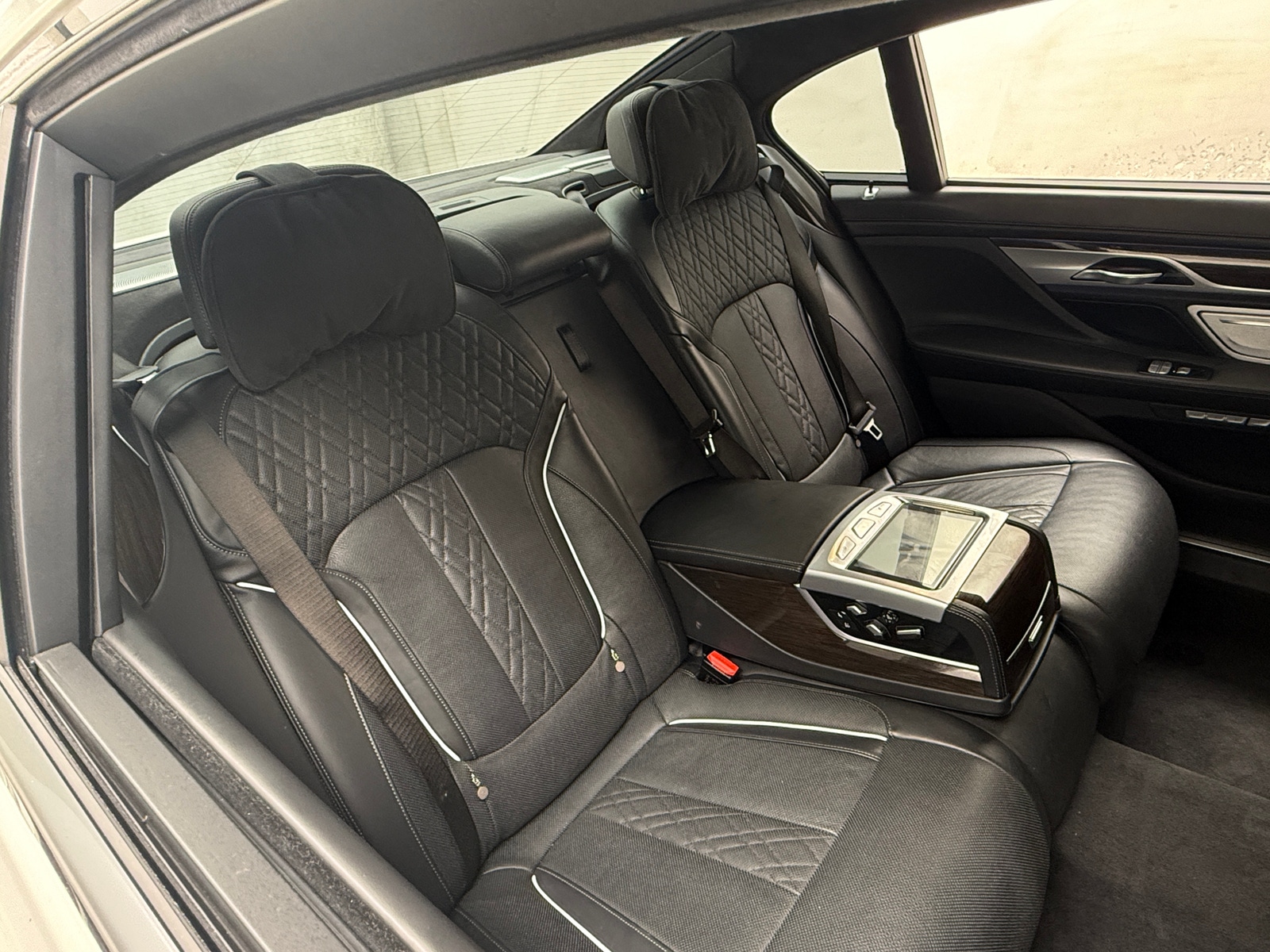 Thumbnail: 2017 BMW 7 Series - 5