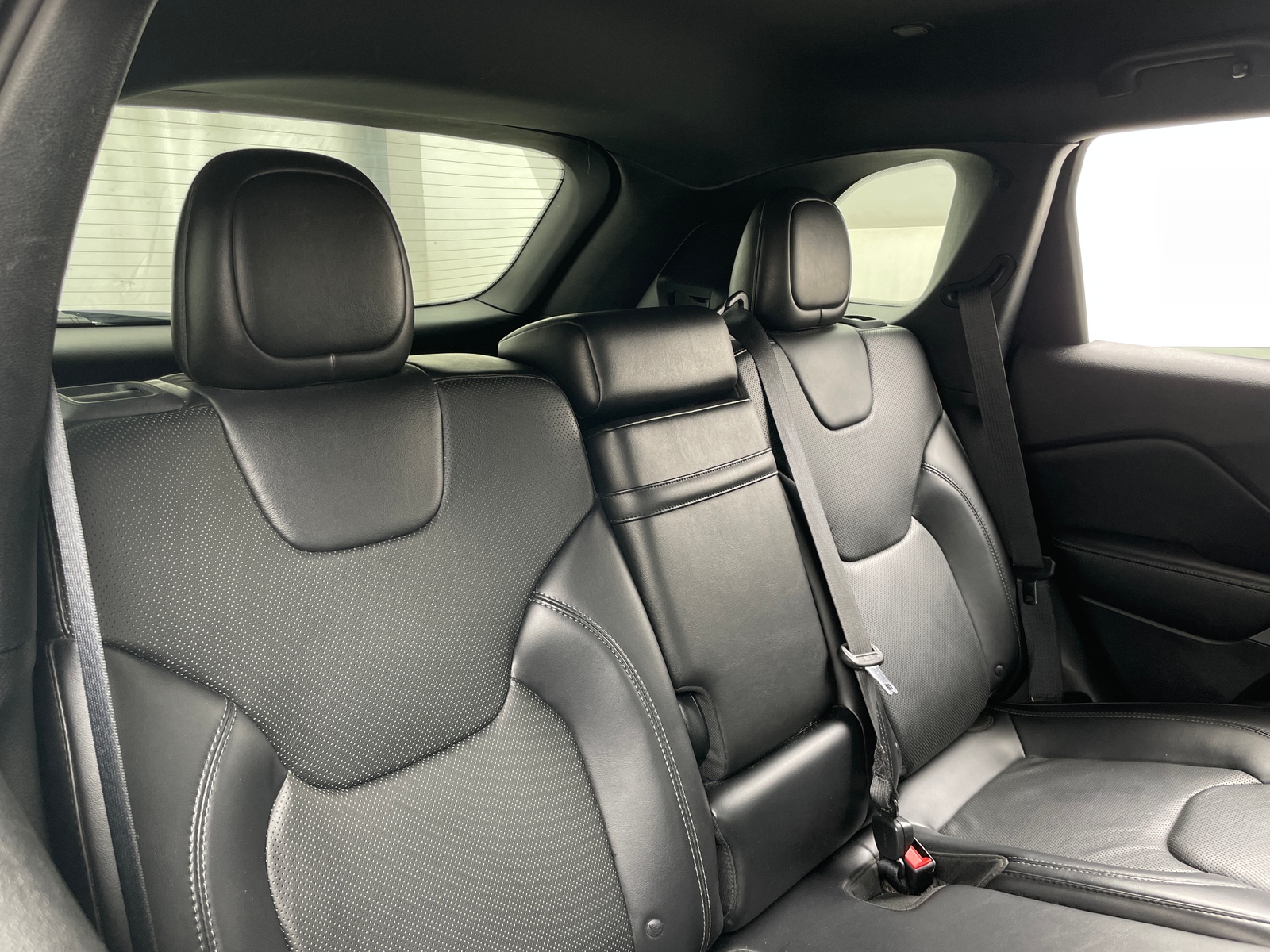 Thumbnail: 2019 Jeep Cherokee - 5