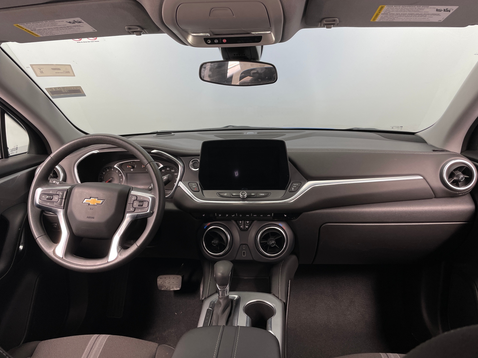 Thumbnail: 2025 Chevrolet Blazer - 3