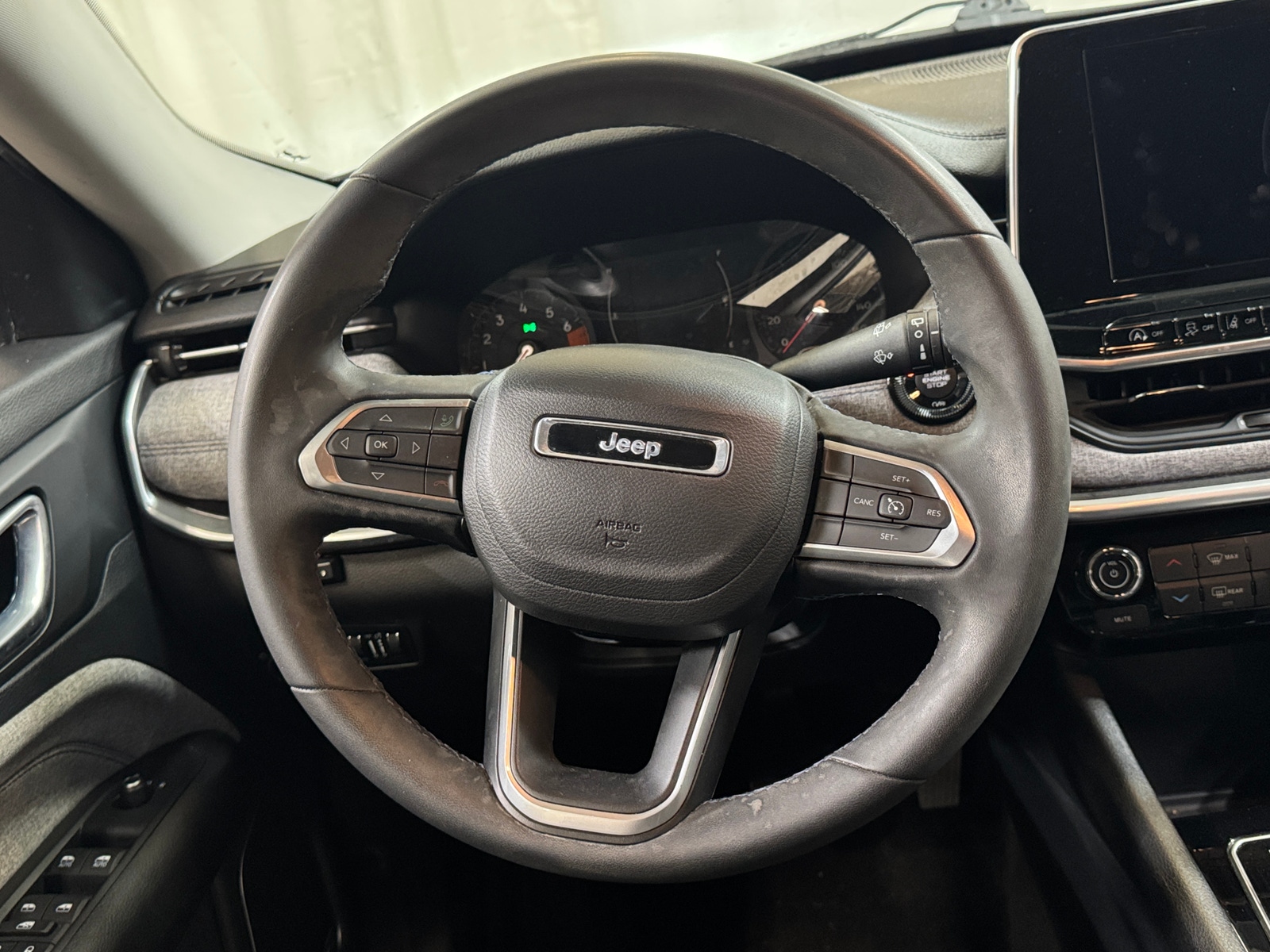 Thumbnail: 2022 Jeep Compass - 4