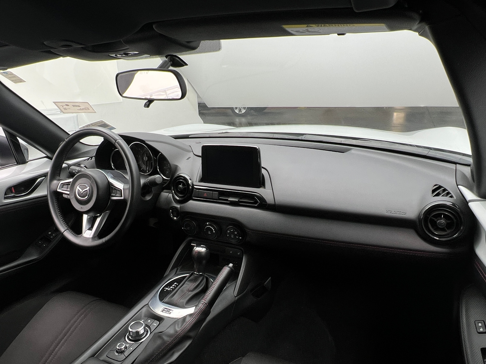 Thumbnail: 2019 Mazda MX-5 Miata - 3