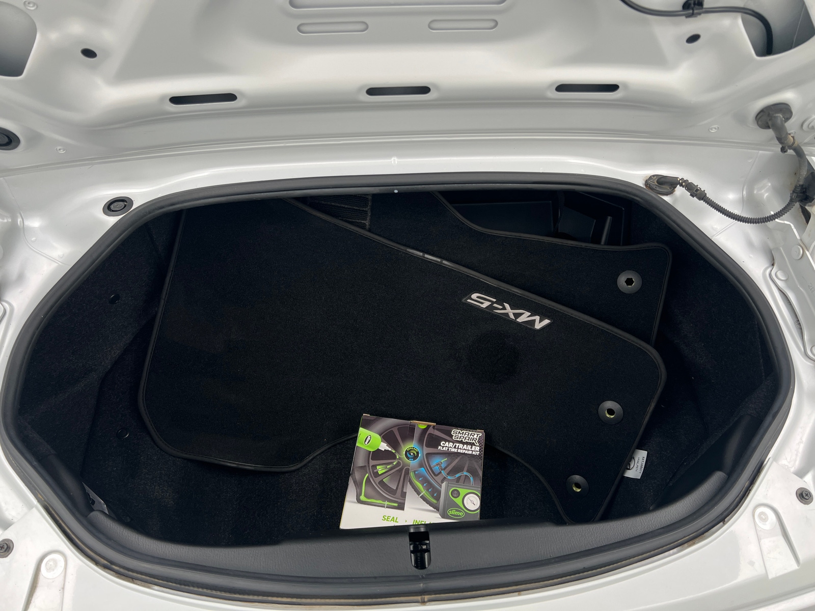 Thumbnail: 2019 Mazda MX-5 Miata - 6