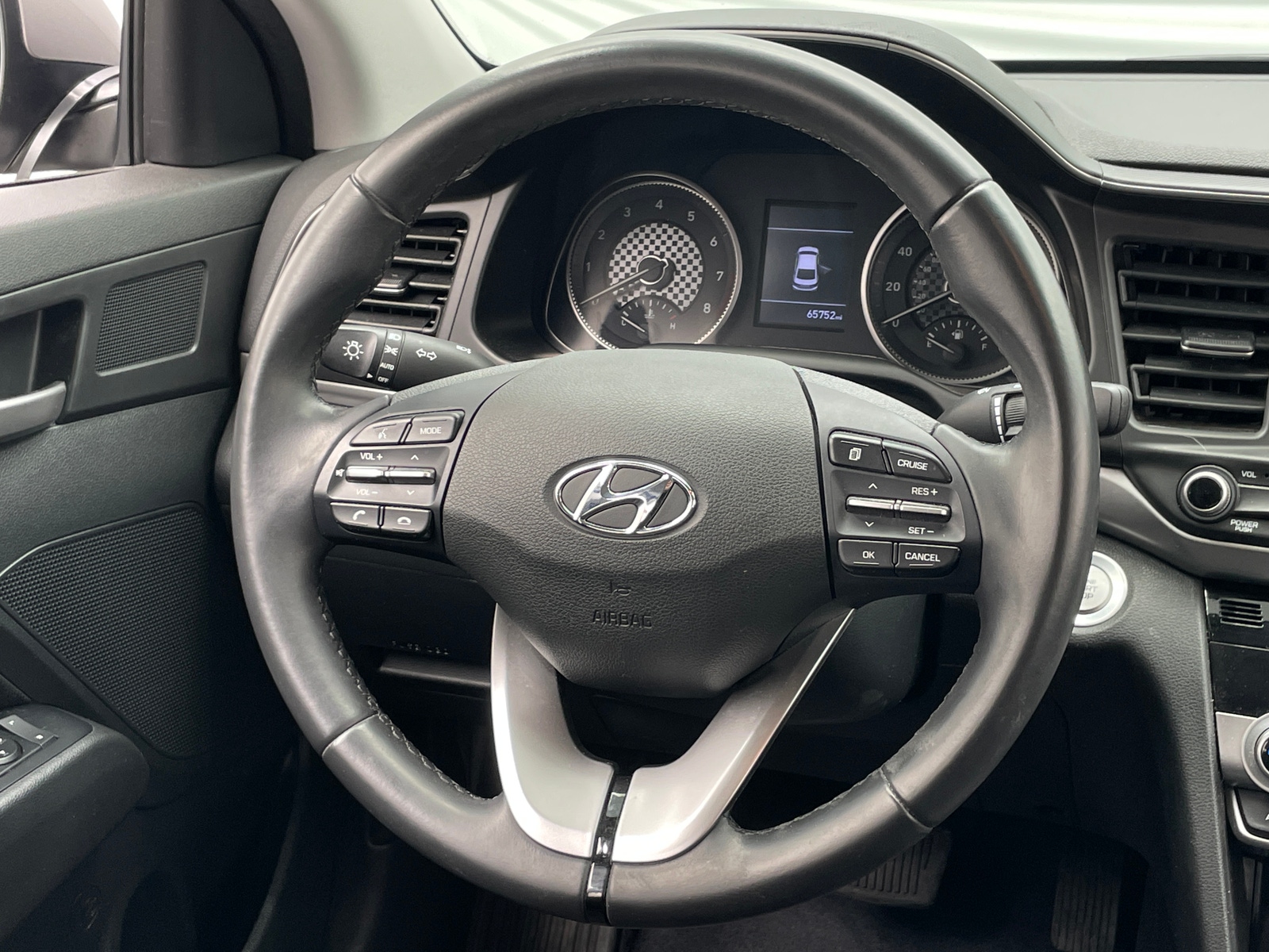 Thumbnail: 2020 Hyundai Elantra - 5