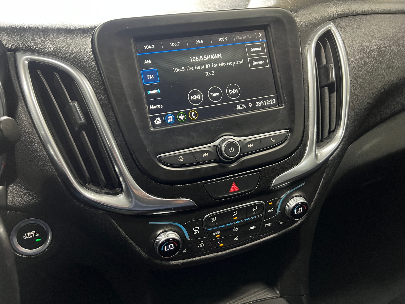 Thumbnail: 2019 Chevrolet Equinox - 4