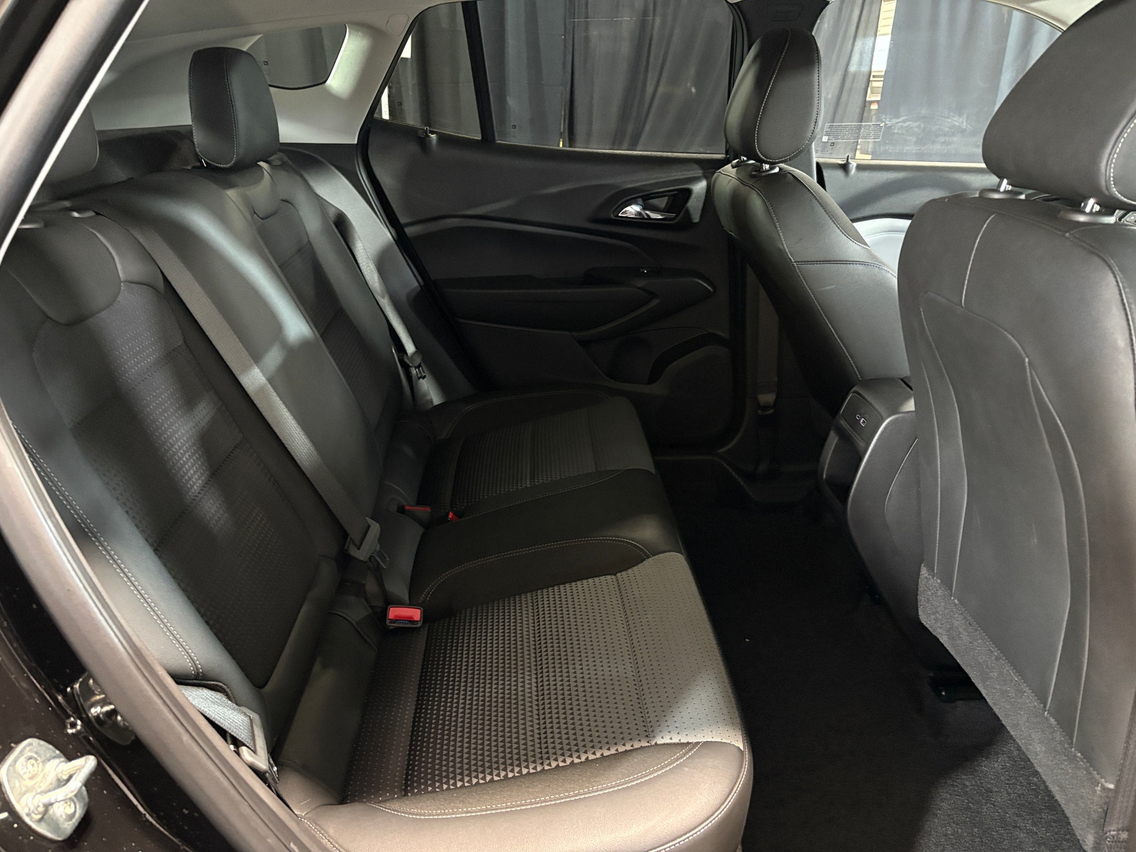 Thumbnail: 2025 Chevrolet Trax - 6