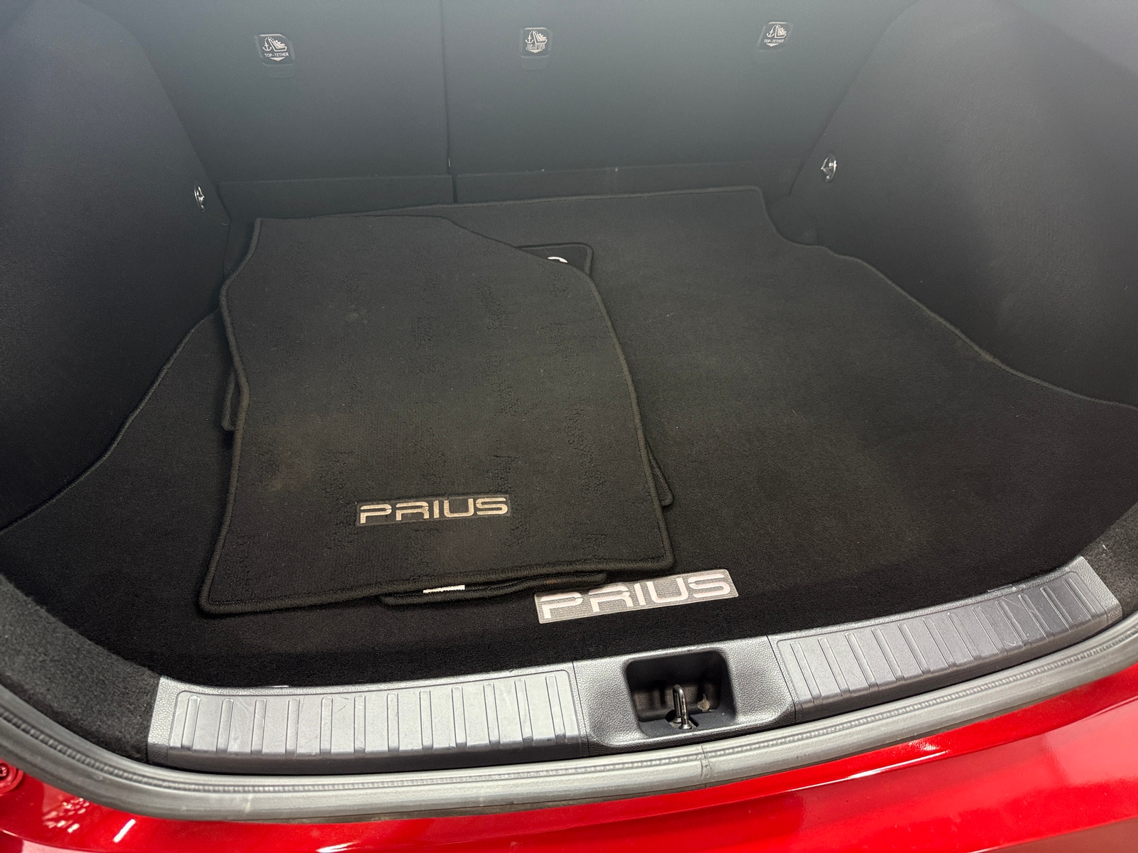 Thumbnail: 2016 Toyota Prius - 7