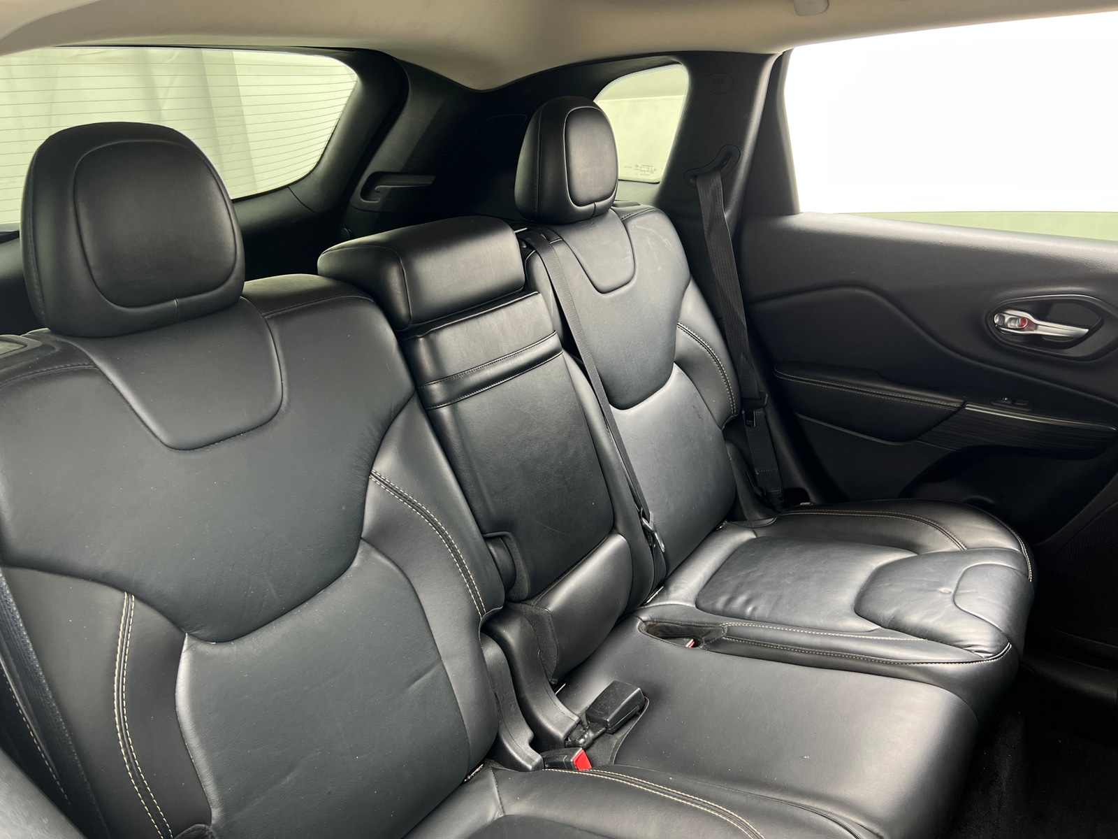 Thumbnail: 2016 Jeep Cherokee - 5