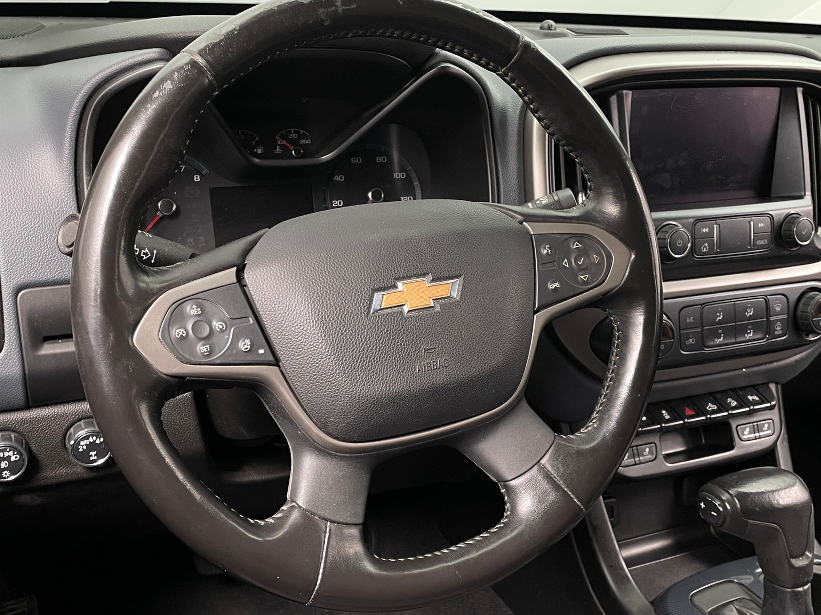 Thumbnail: 2021 Chevrolet Colorado - 4