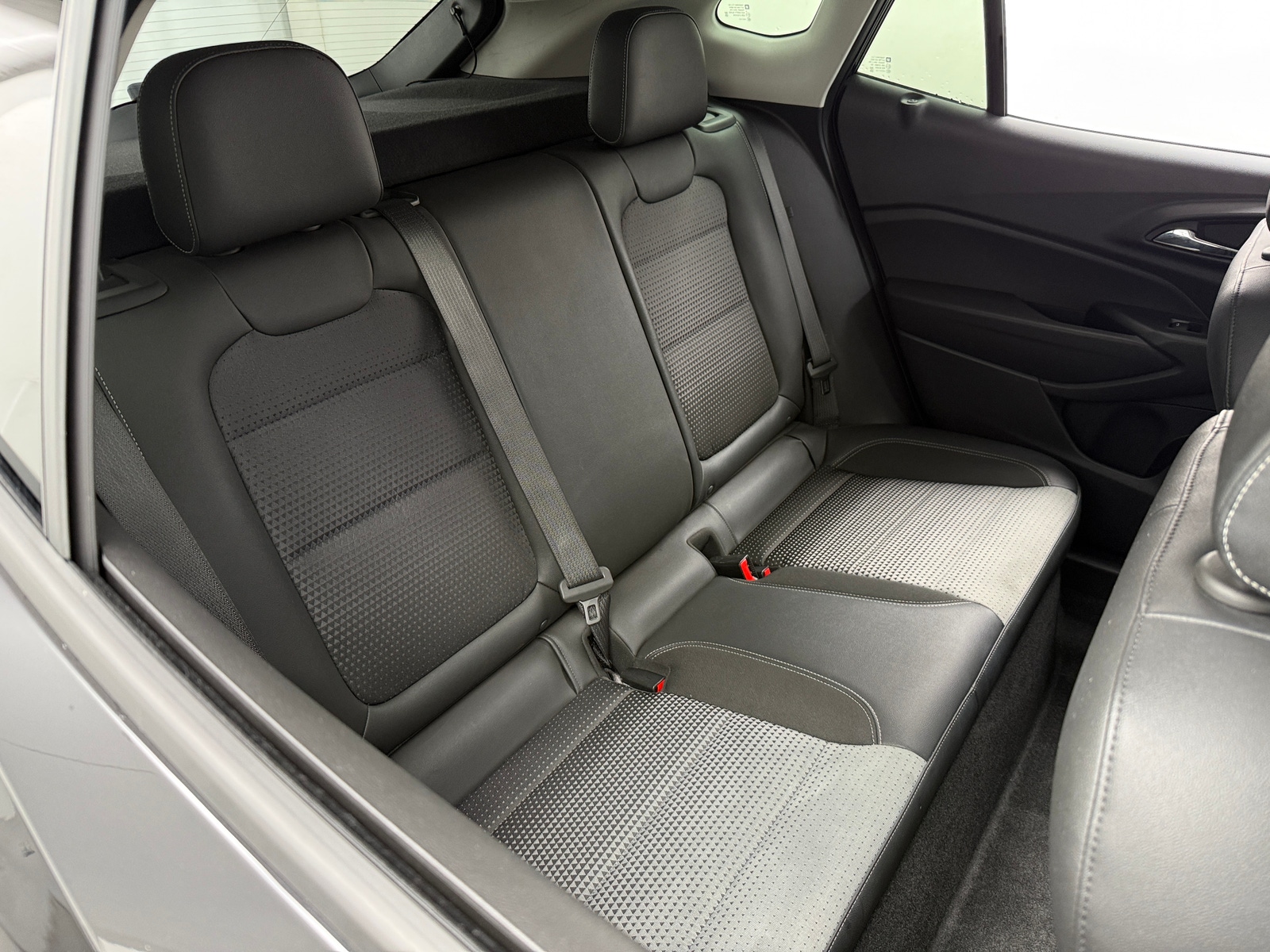 Thumbnail: 2025 Chevrolet Trax - 6