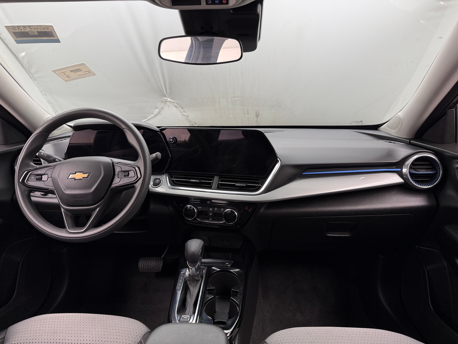Thumbnail: 2025 Chevrolet Trax - 3