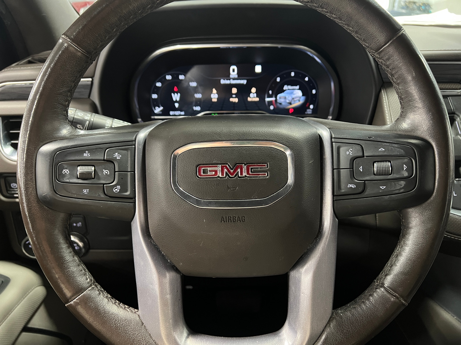 Thumbnail: 2022 GMC Yukon XL - 4