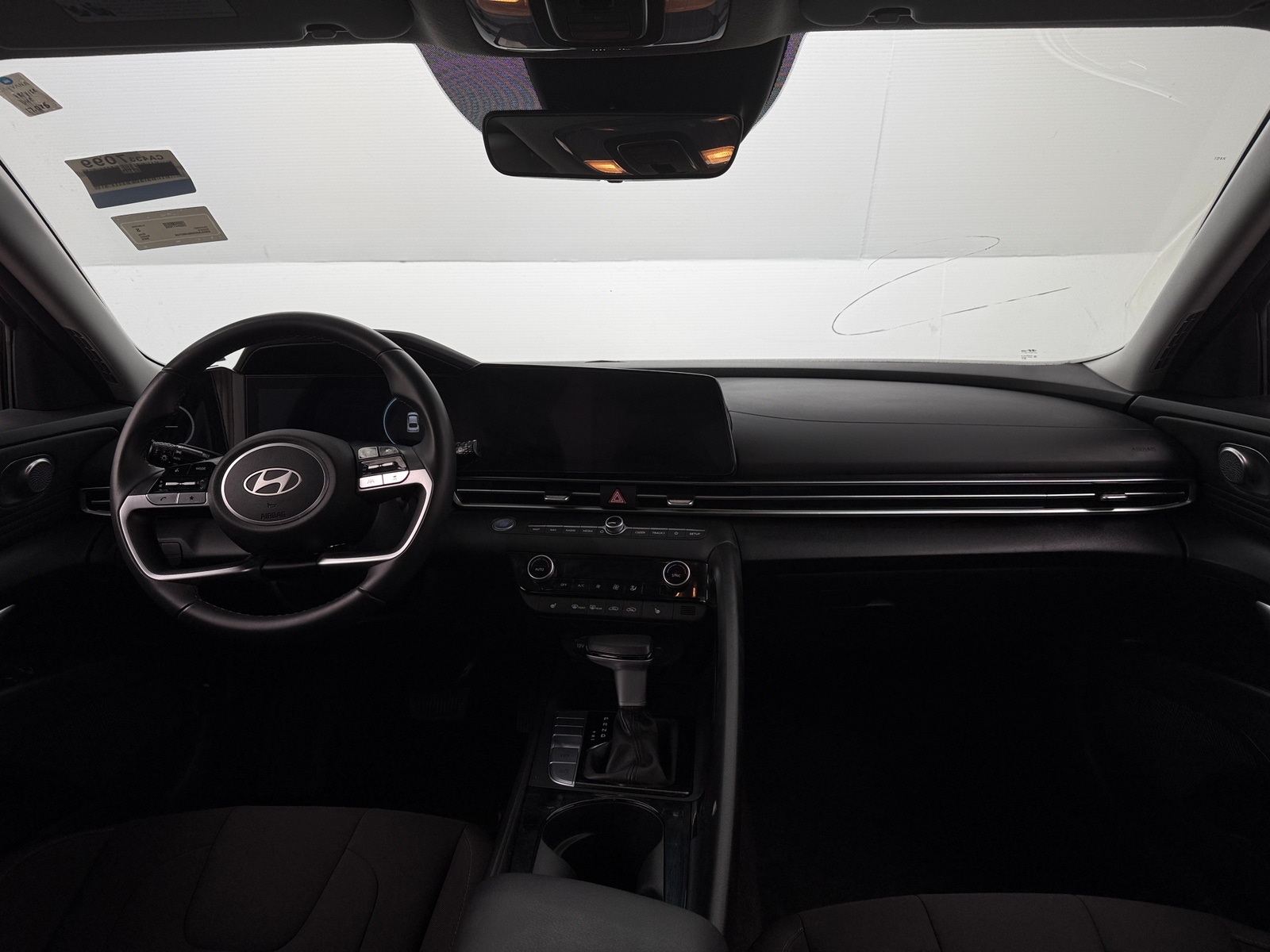 Thumbnail: 2025 Hyundai Elantra - 3