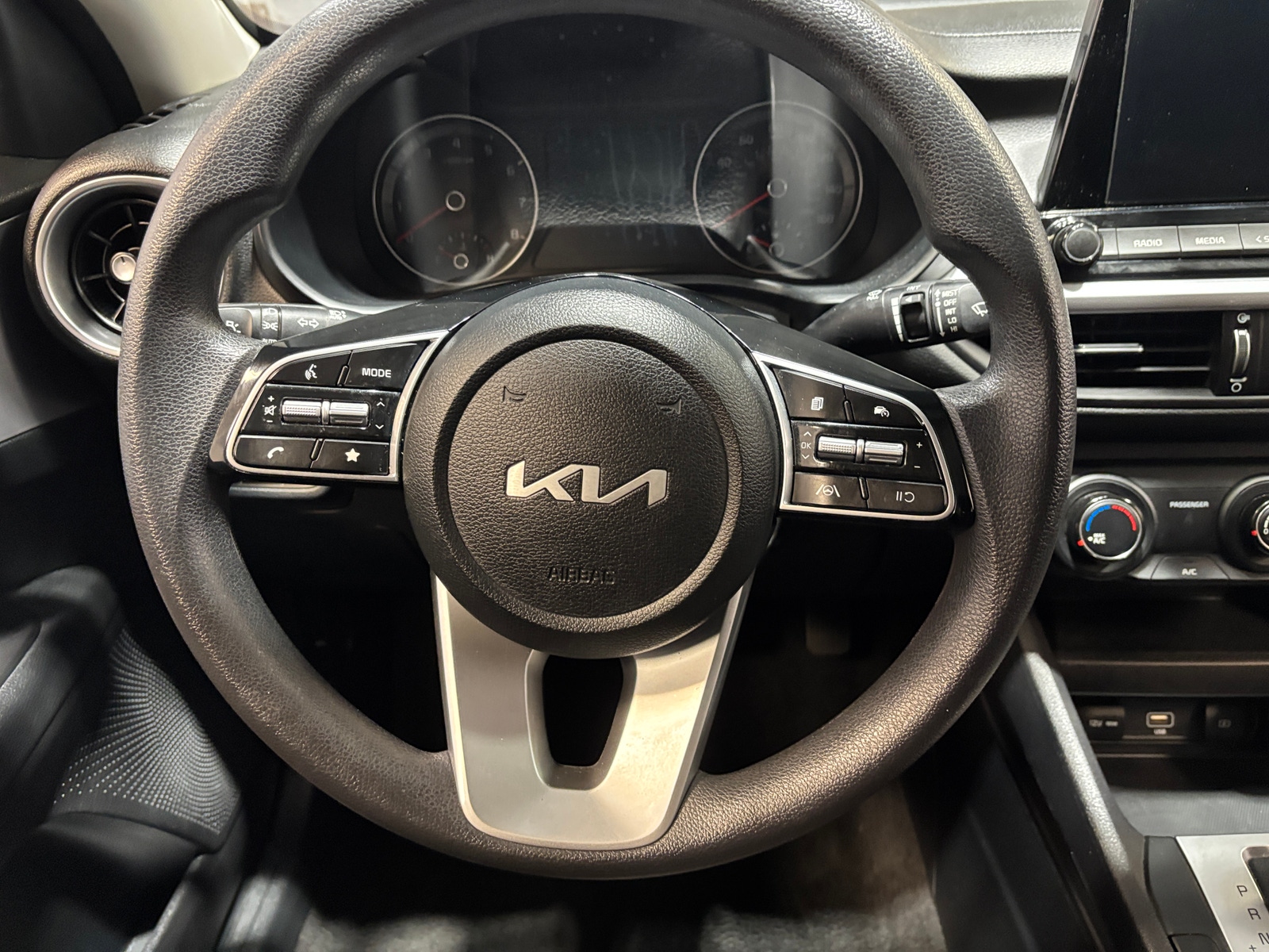 Thumbnail: 2024 Kia Forte - 5