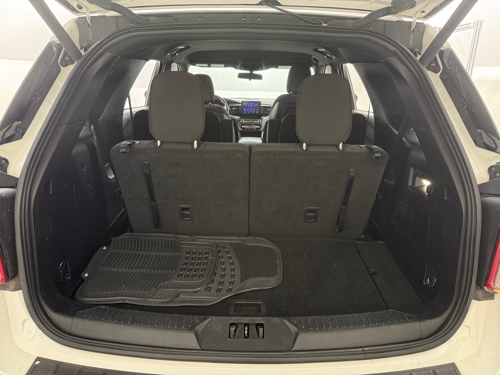 Thumbnail: 2020 Ford Explorer - 7