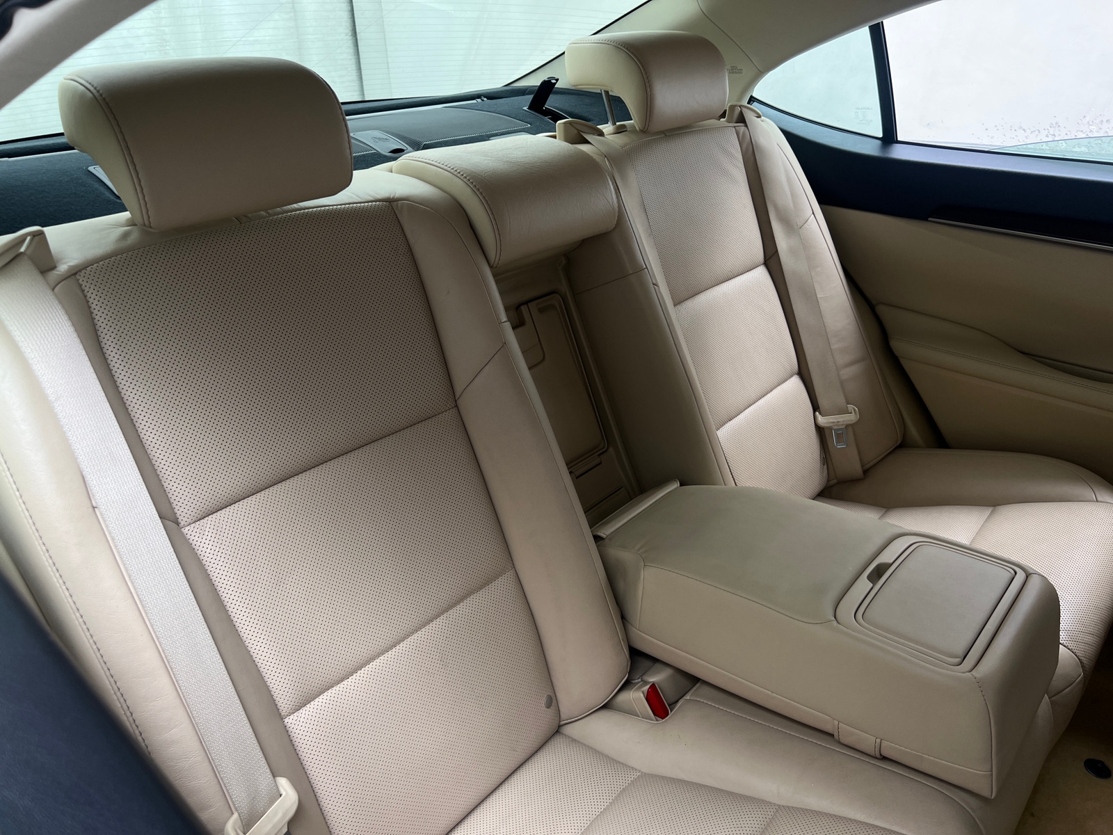 Thumbnail: 2014 Lexus ES - 5