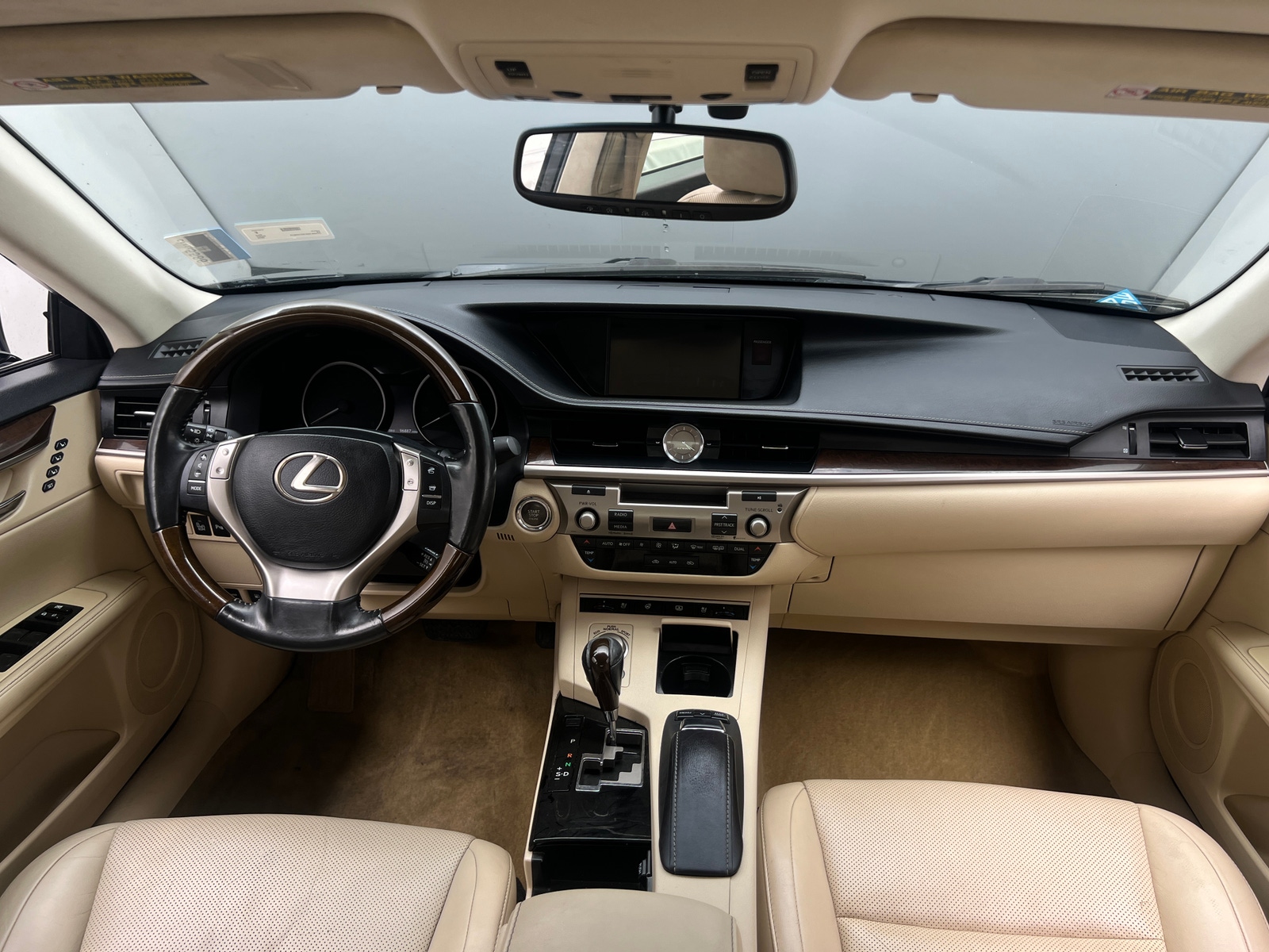 Thumbnail: 2014 Lexus ES - 2