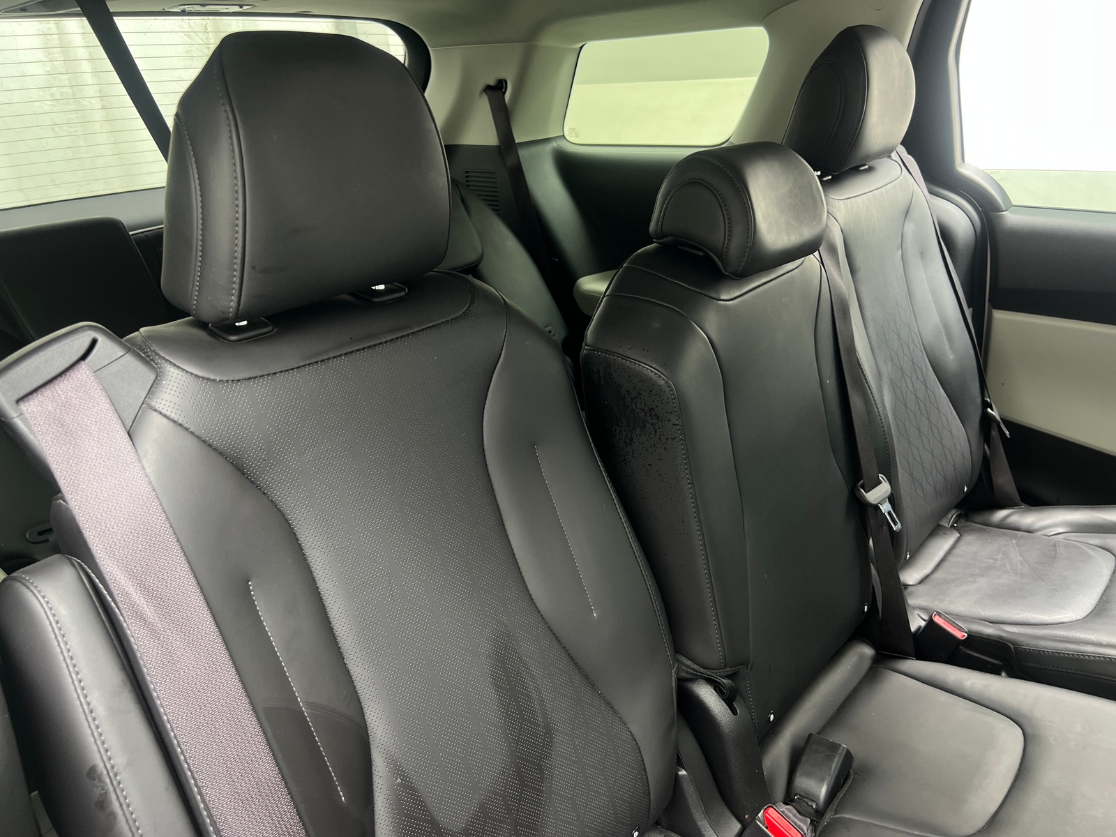 Thumbnail: 2022 Kia Carnival - 6