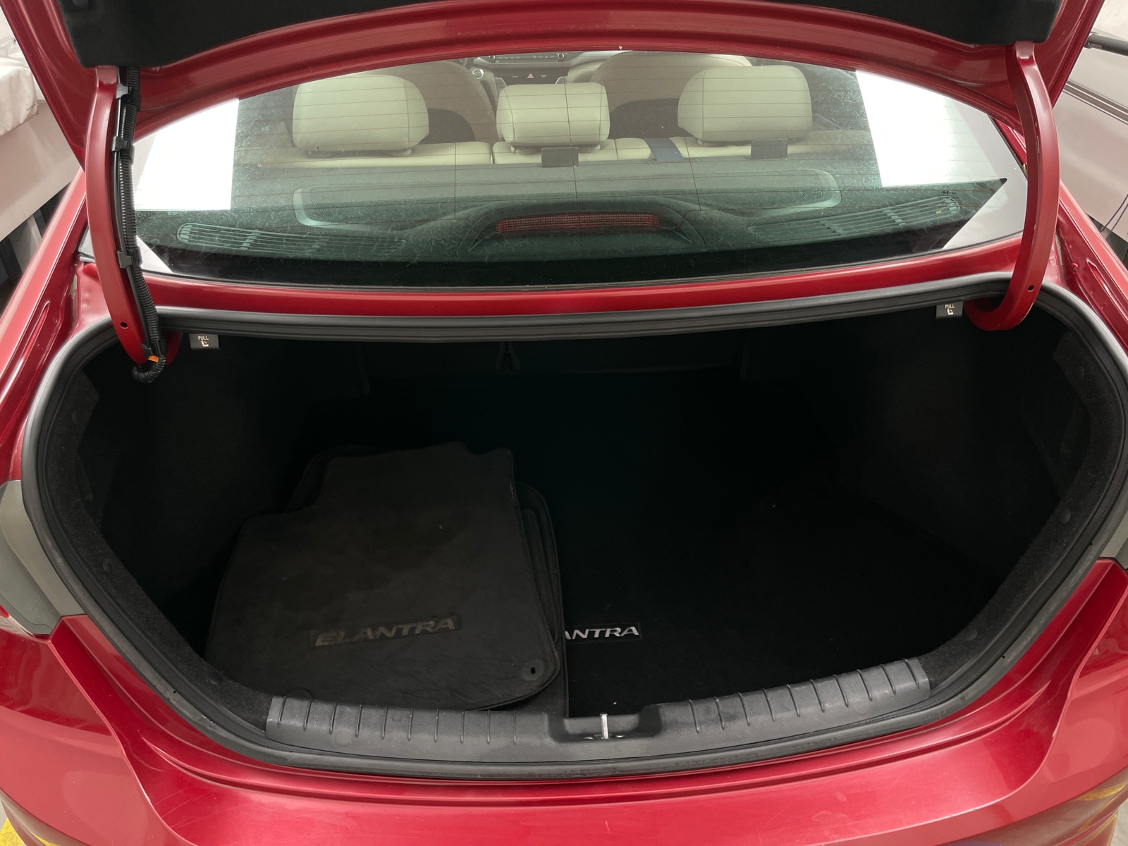 Thumbnail: 2017 Hyundai Elantra - 6