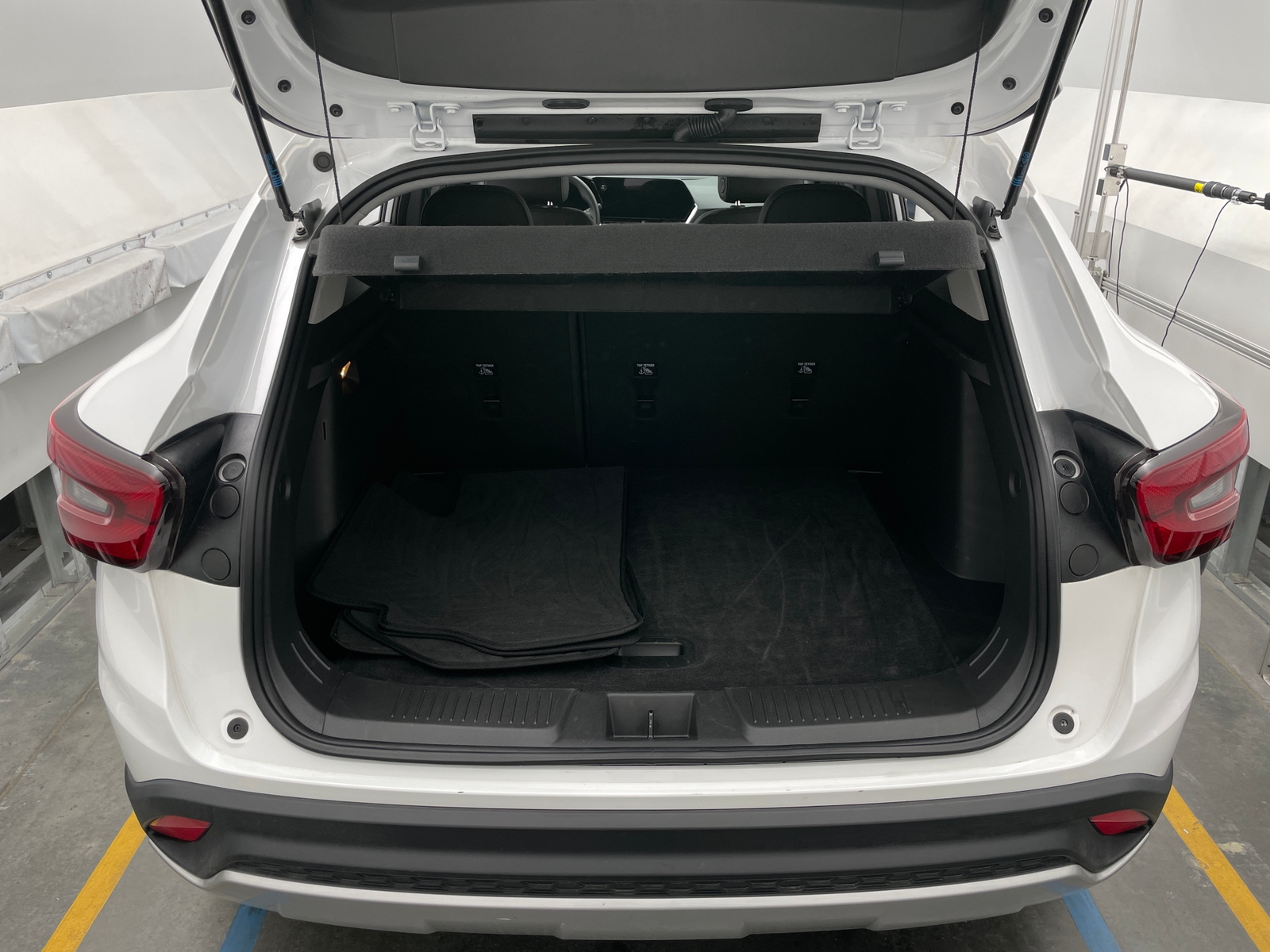 Thumbnail: 2025 Chevrolet Trax - 7