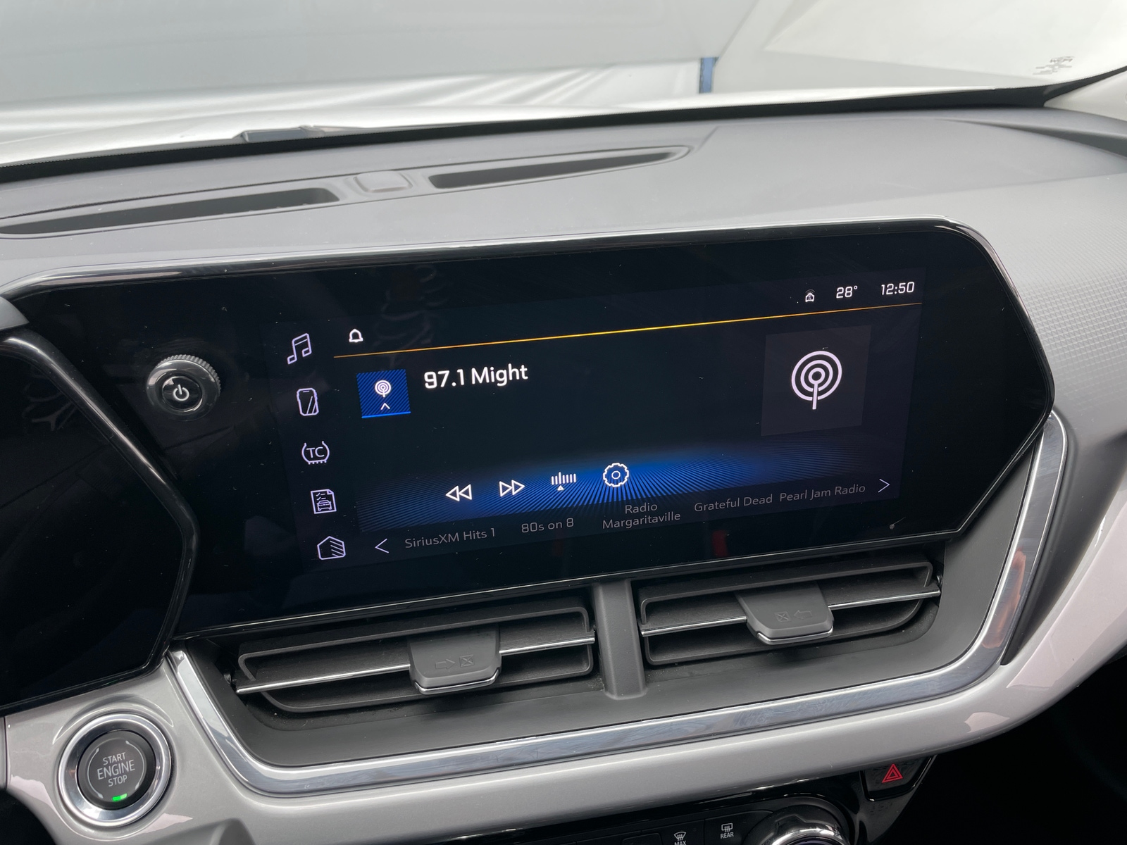 Thumbnail: 2025 Chevrolet Trax - 4