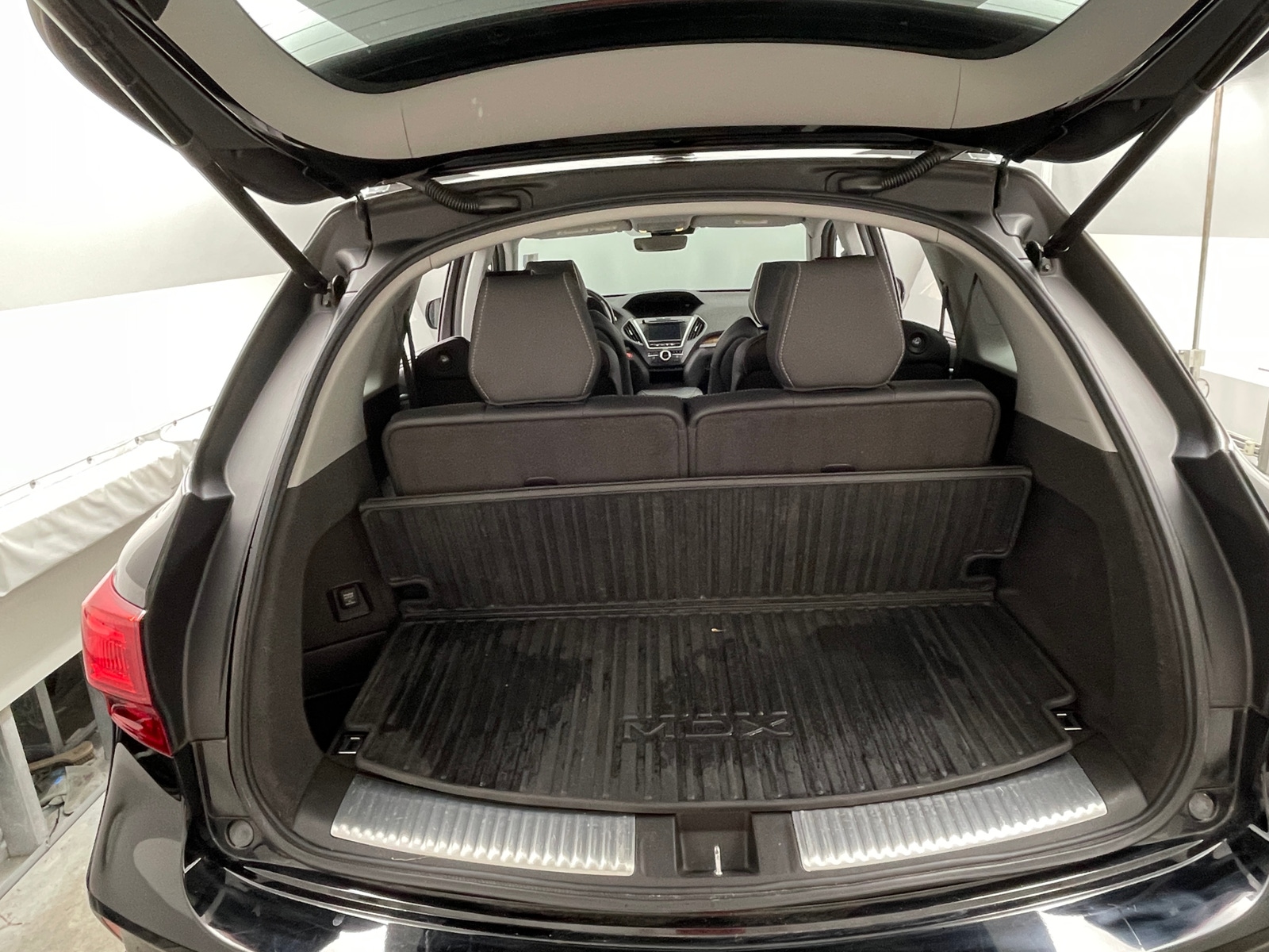 Thumbnail: 2017 Acura MDX - 6