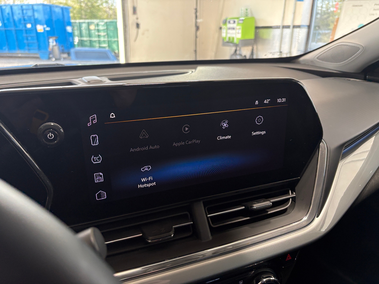 Thumbnail: 2025 Chevrolet Trax - 4