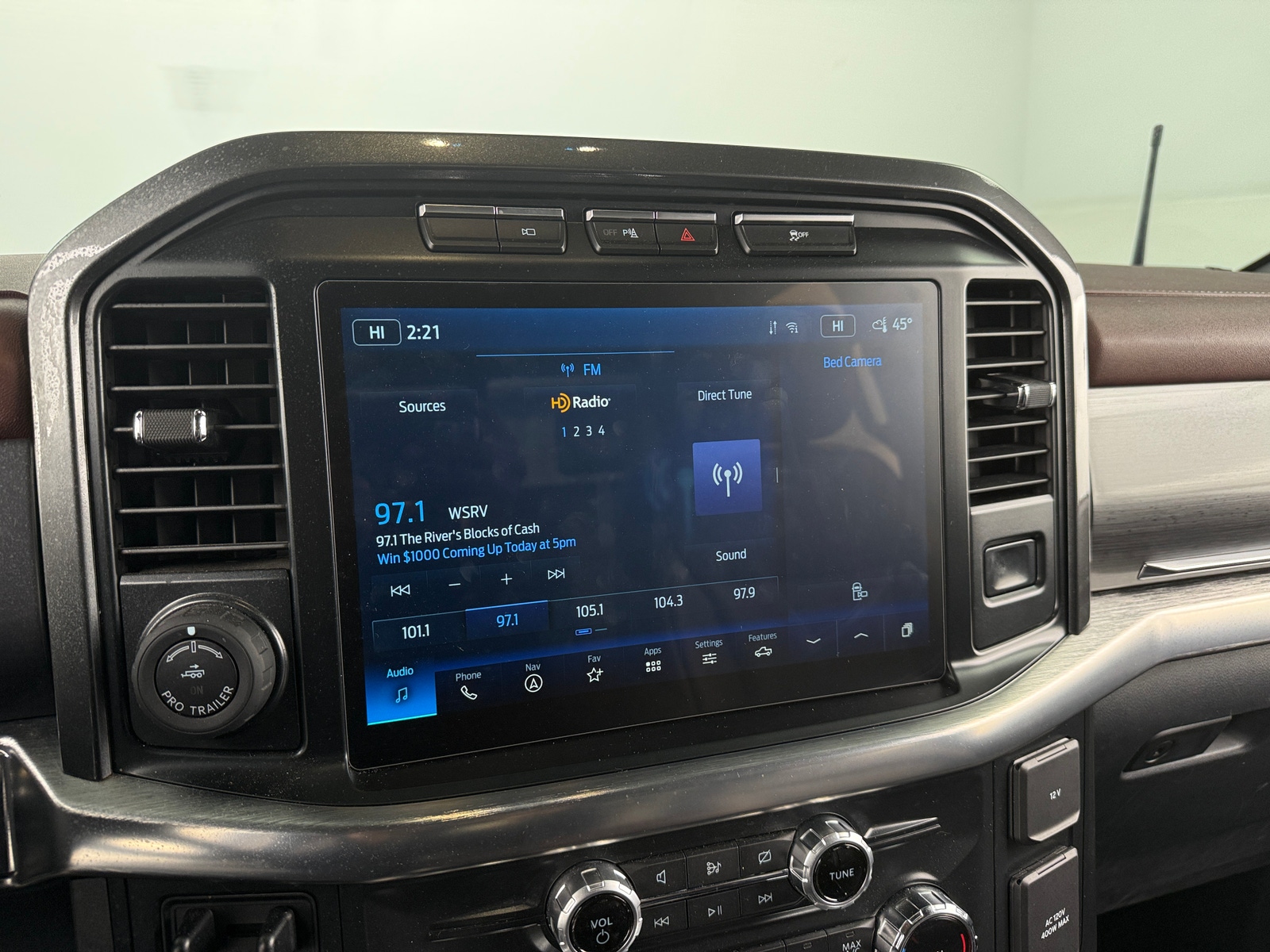 Thumbnail: 2022 Ford Econoline - 4