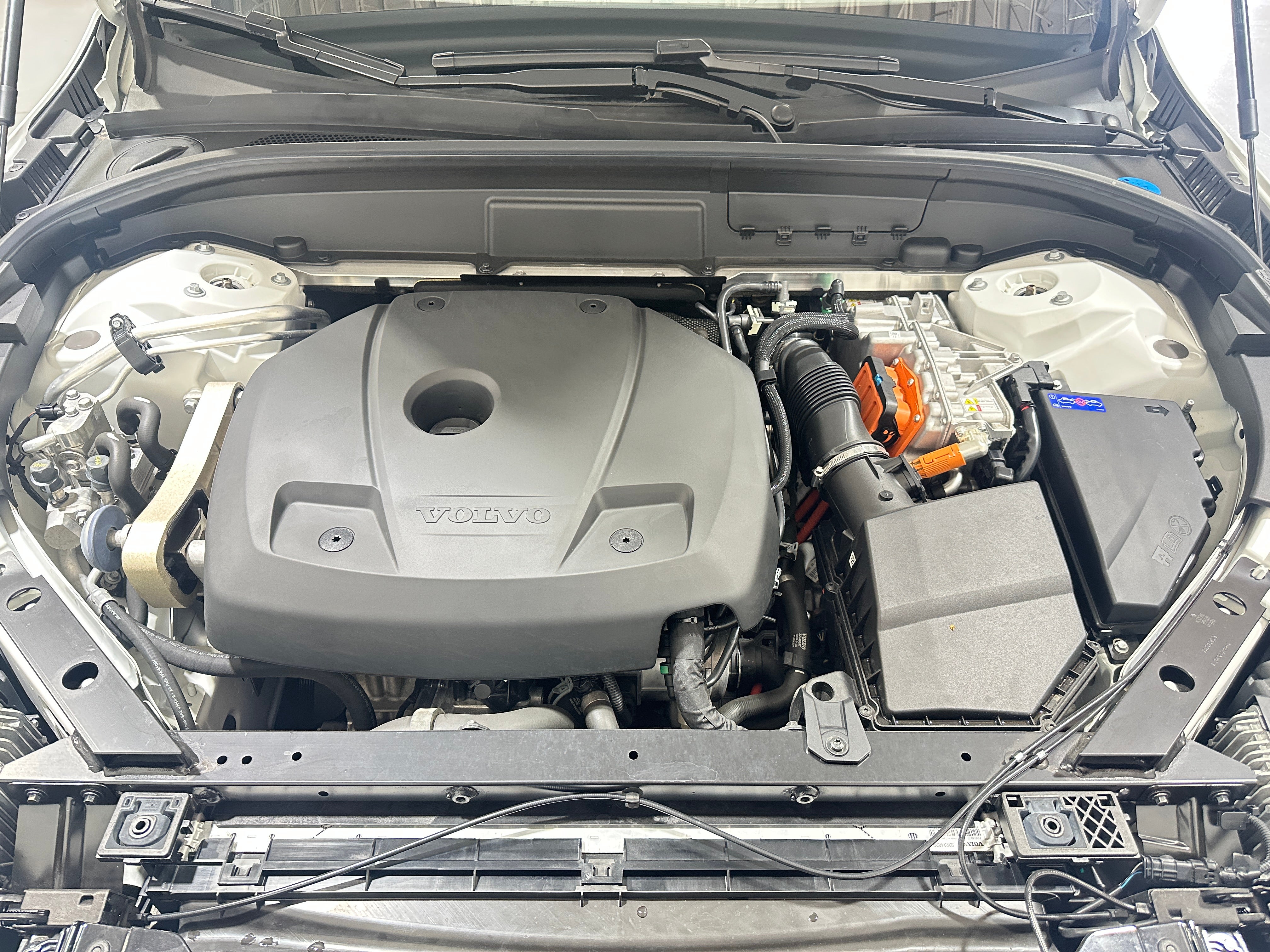2022 Volvo XC60 Inscription Expression