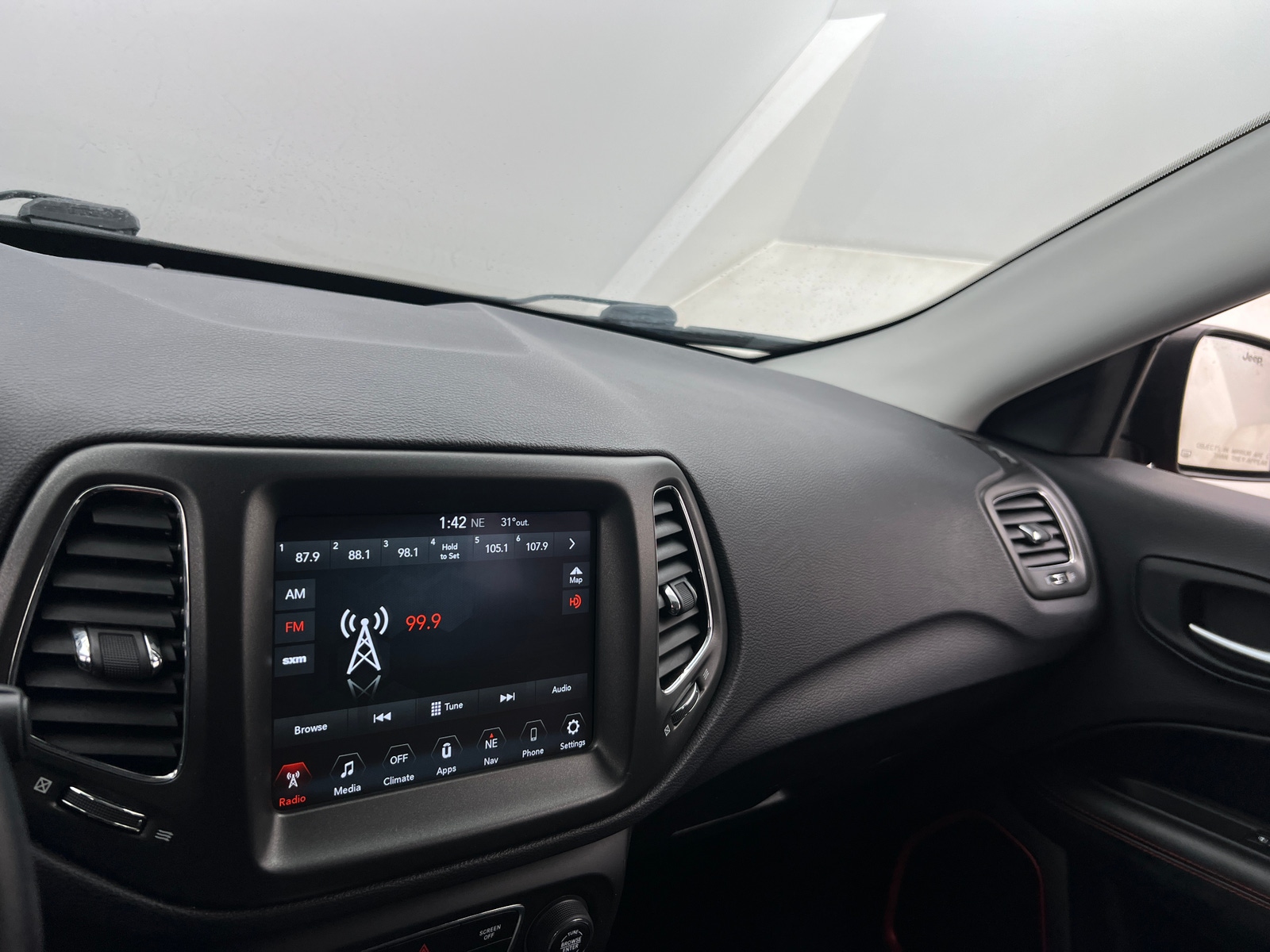 Thumbnail: 2018 Jeep Compass - 4