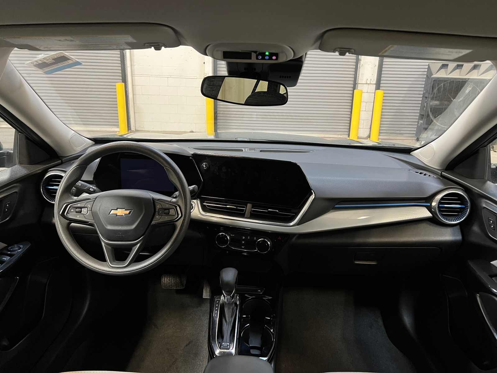 Thumbnail: 2025 Chevrolet Trax - 3