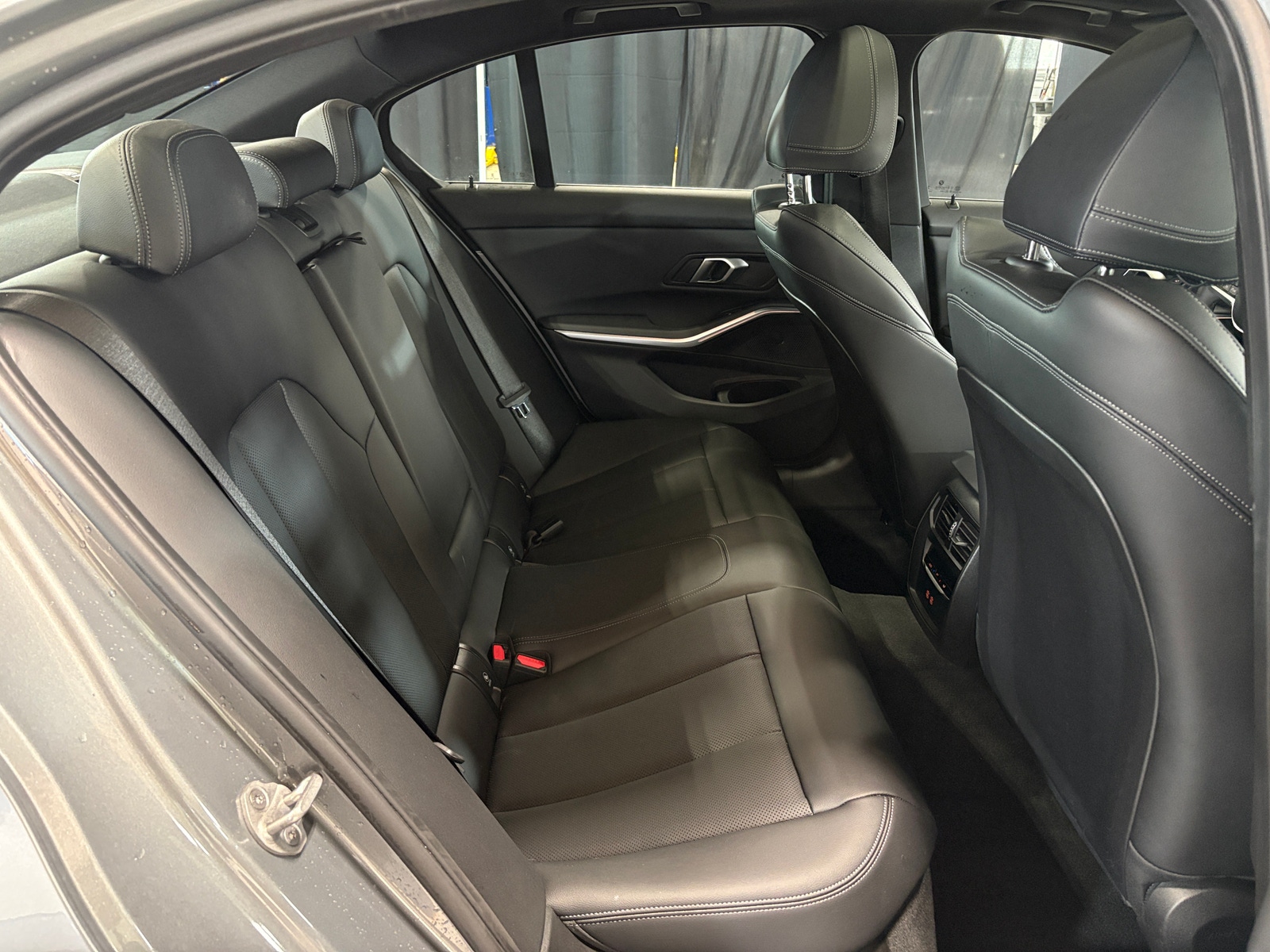 Thumbnail: 2025 BMW 3 Series - 5