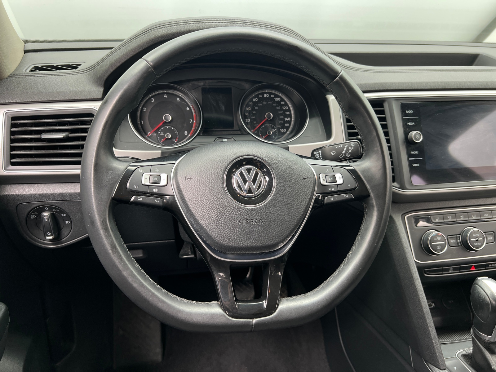 Thumbnail: 2019 Volkswagen Atlas - 4