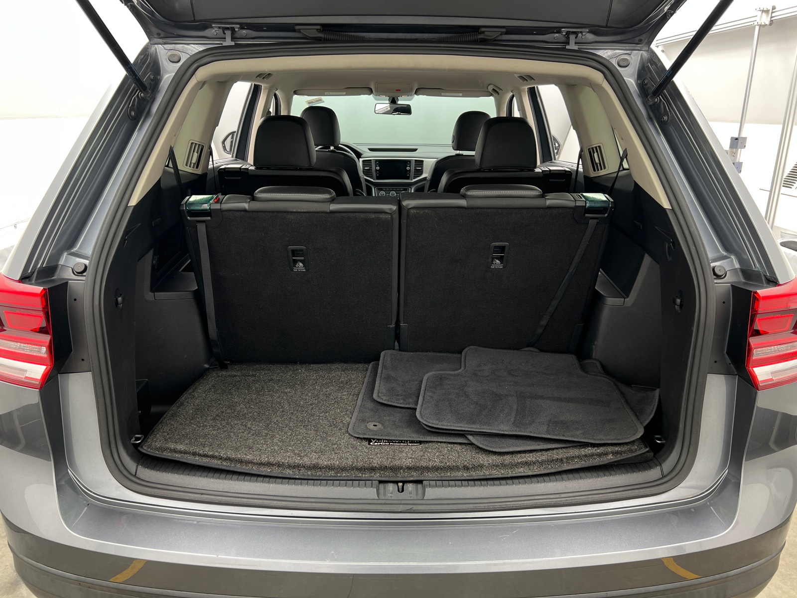 Thumbnail: 2019 Volkswagen Atlas - 6