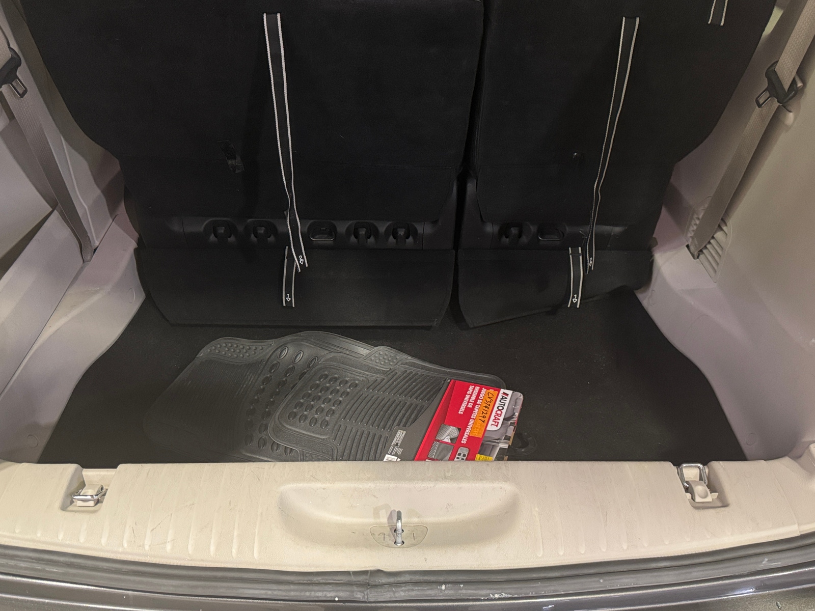 Thumbnail: 2023 Chrysler Pacifica - 6