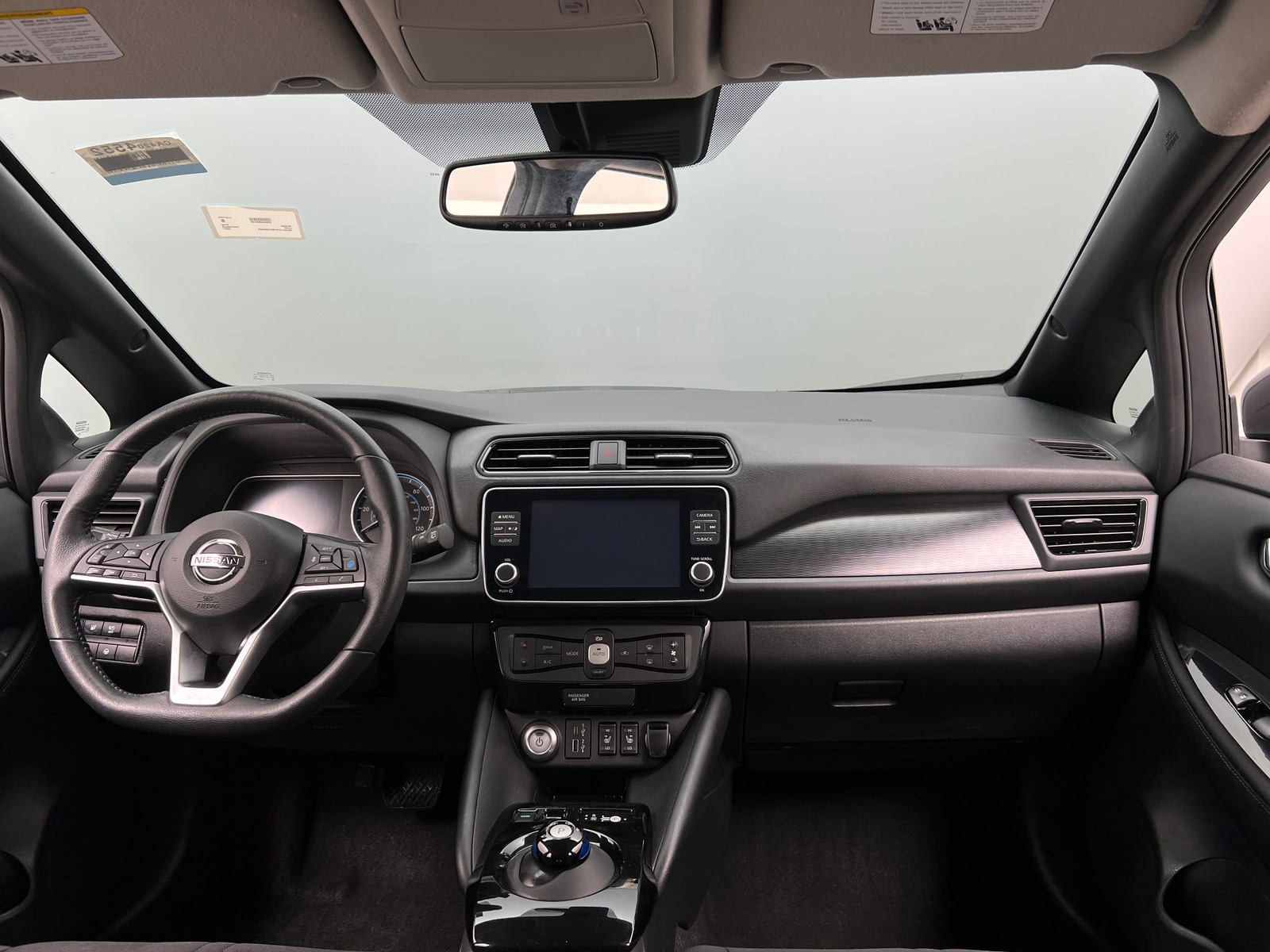 Thumbnail: 2021 Nissan Leaf - 3