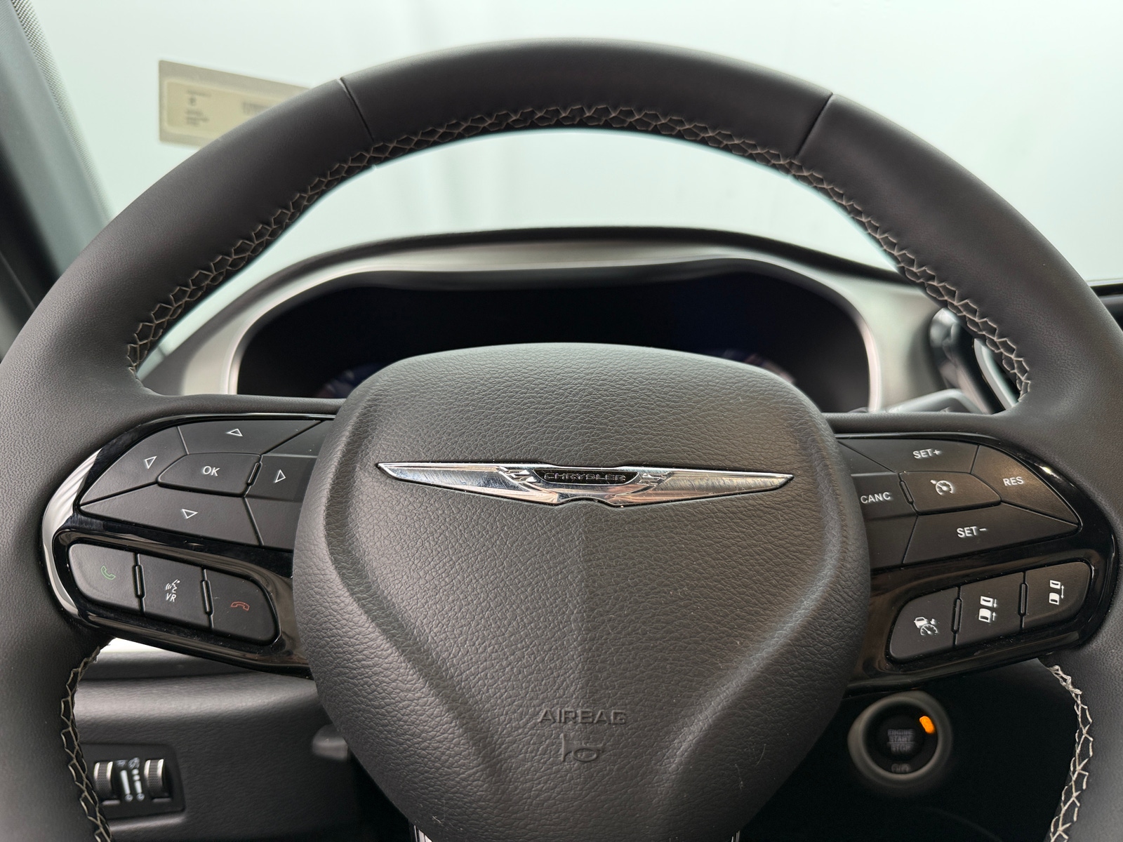 Thumbnail: 2024 Chrysler Pacifica - 4