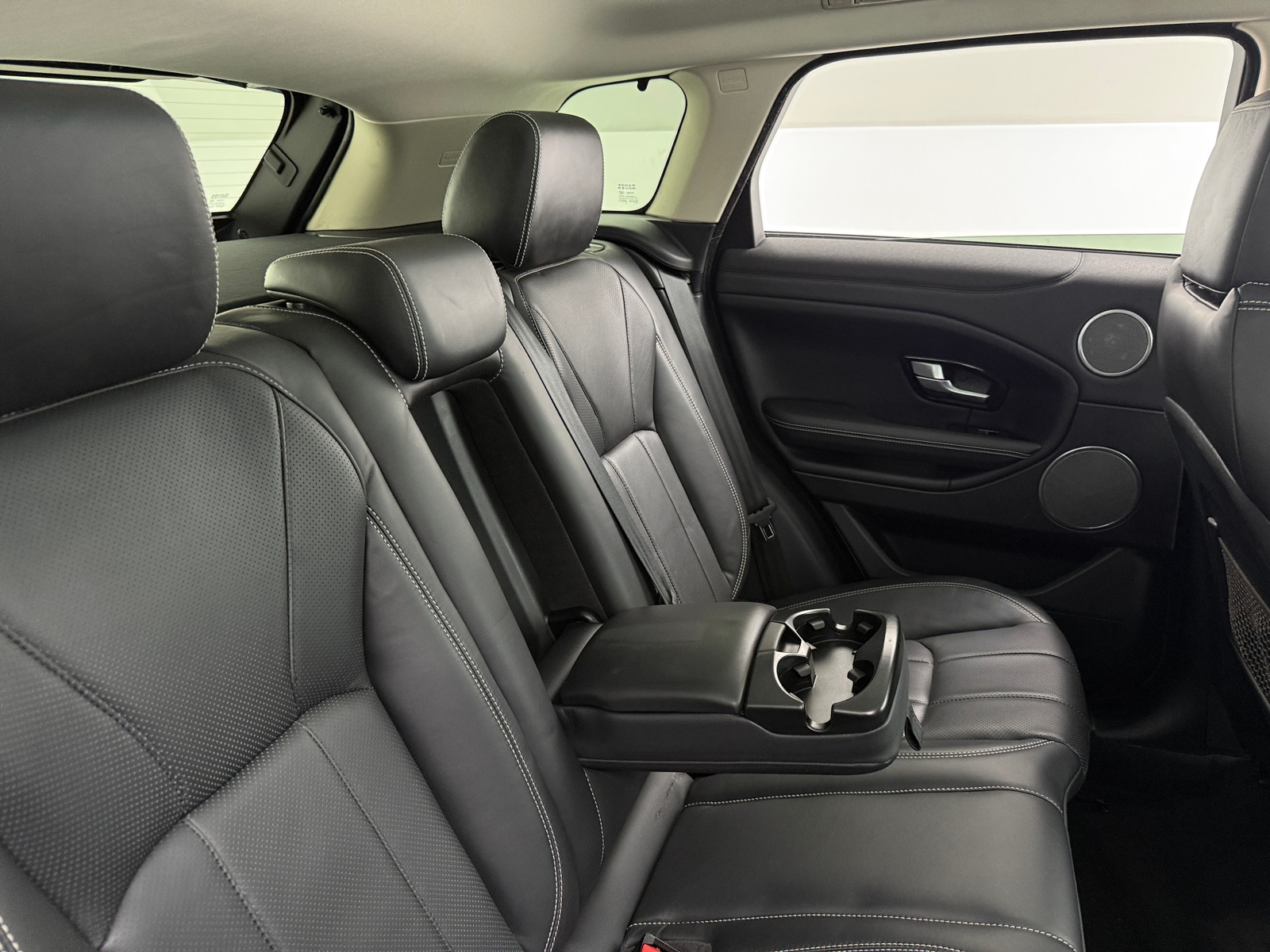 Thumbnail: 2017 Land Rover Range Rover Evoque - 5