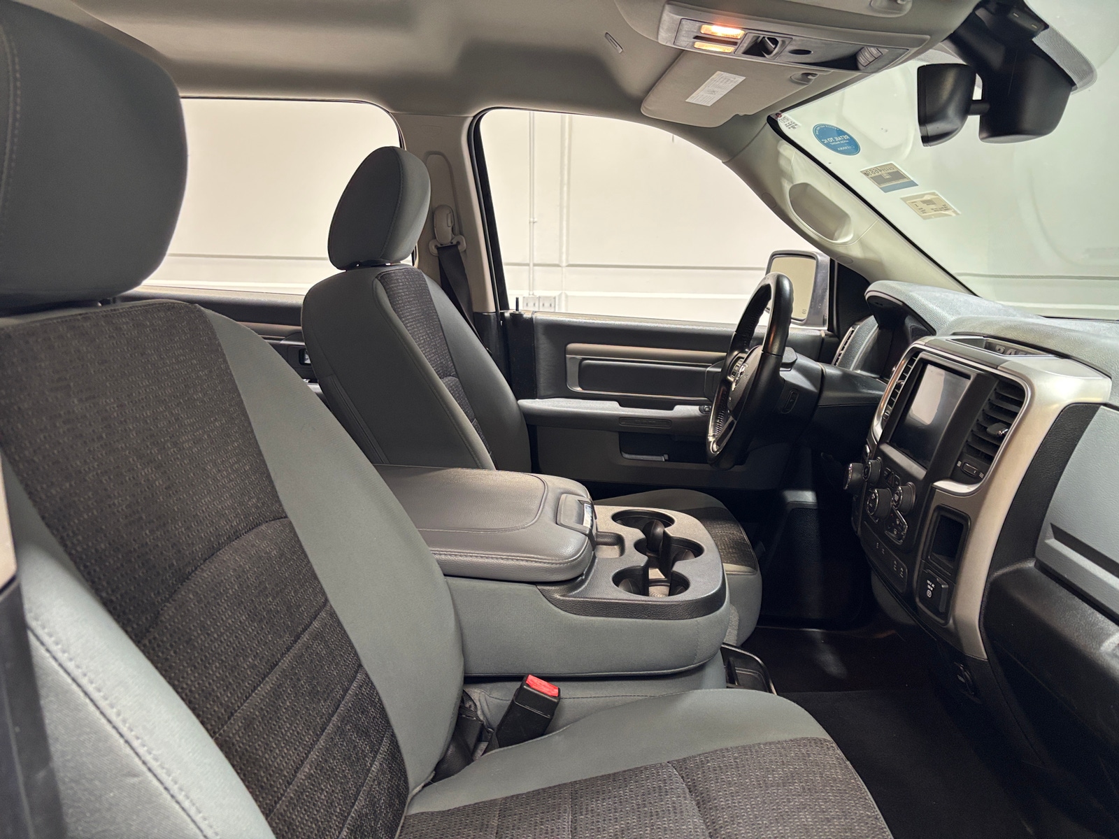 Thumbnail: 2019 RAM 1500 Classic - 2