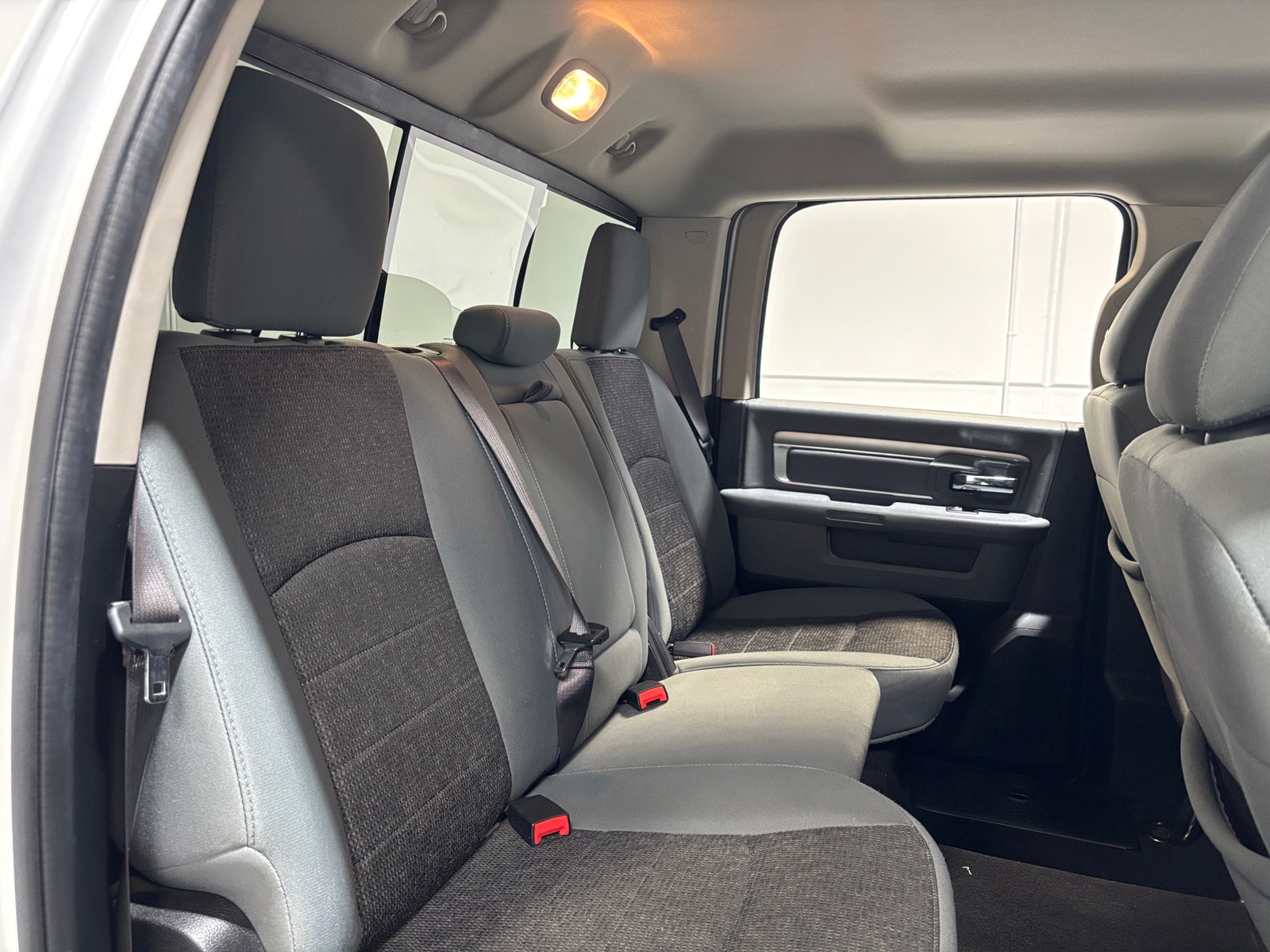 Thumbnail: 2019 RAM 1500 Classic - 6