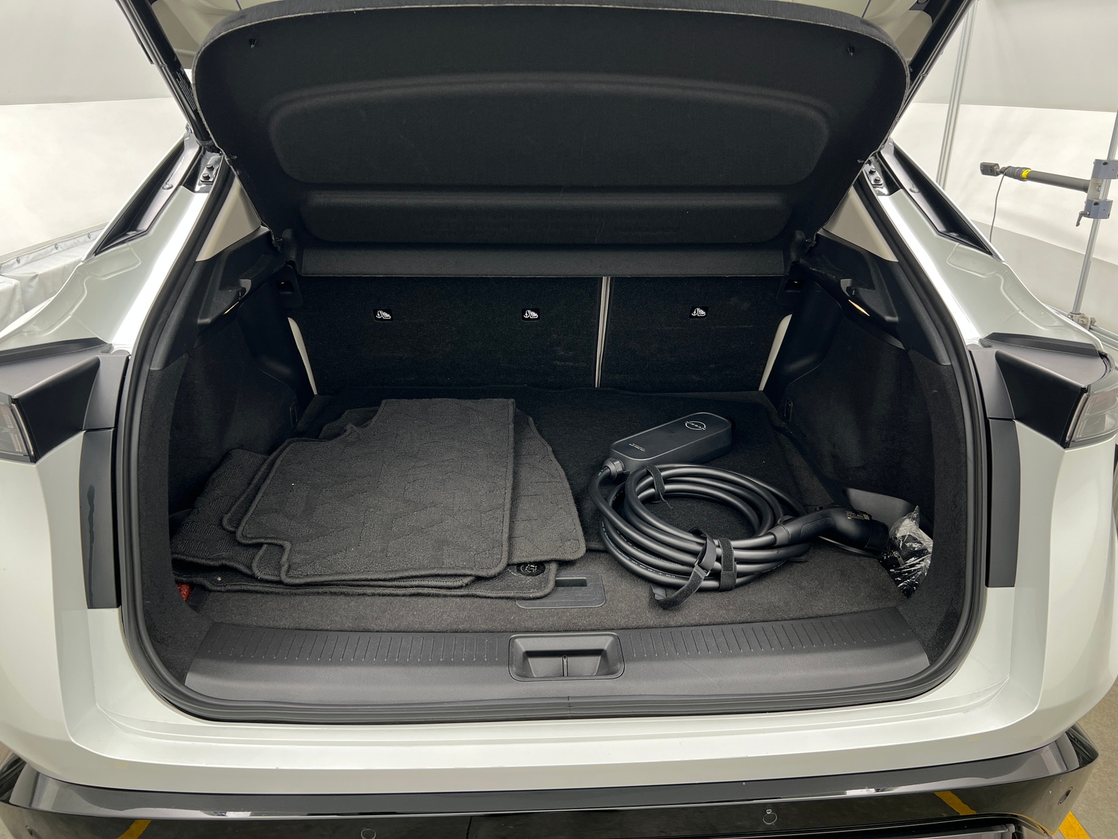 Thumbnail: 2024 Nissan Ariya - 6