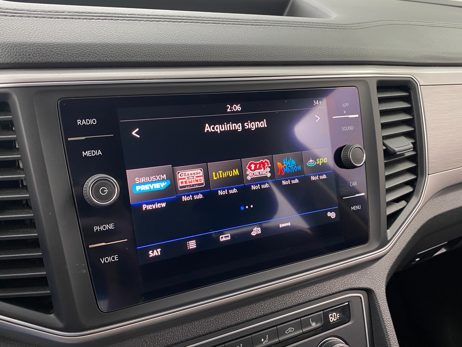 Thumbnail: 2019 Volkswagen Atlas - 3