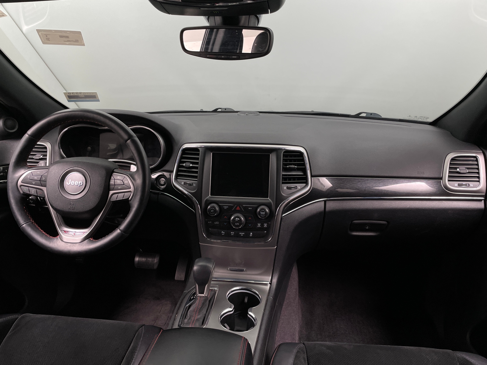 Thumbnail: 2017 Jeep Grand Cherokee - 2