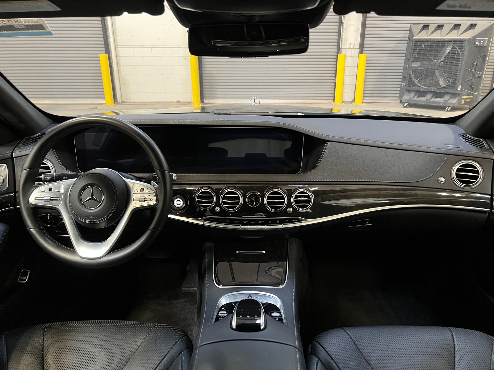 Thumbnail: 2018 Mercedes-Benz S-Class - 2