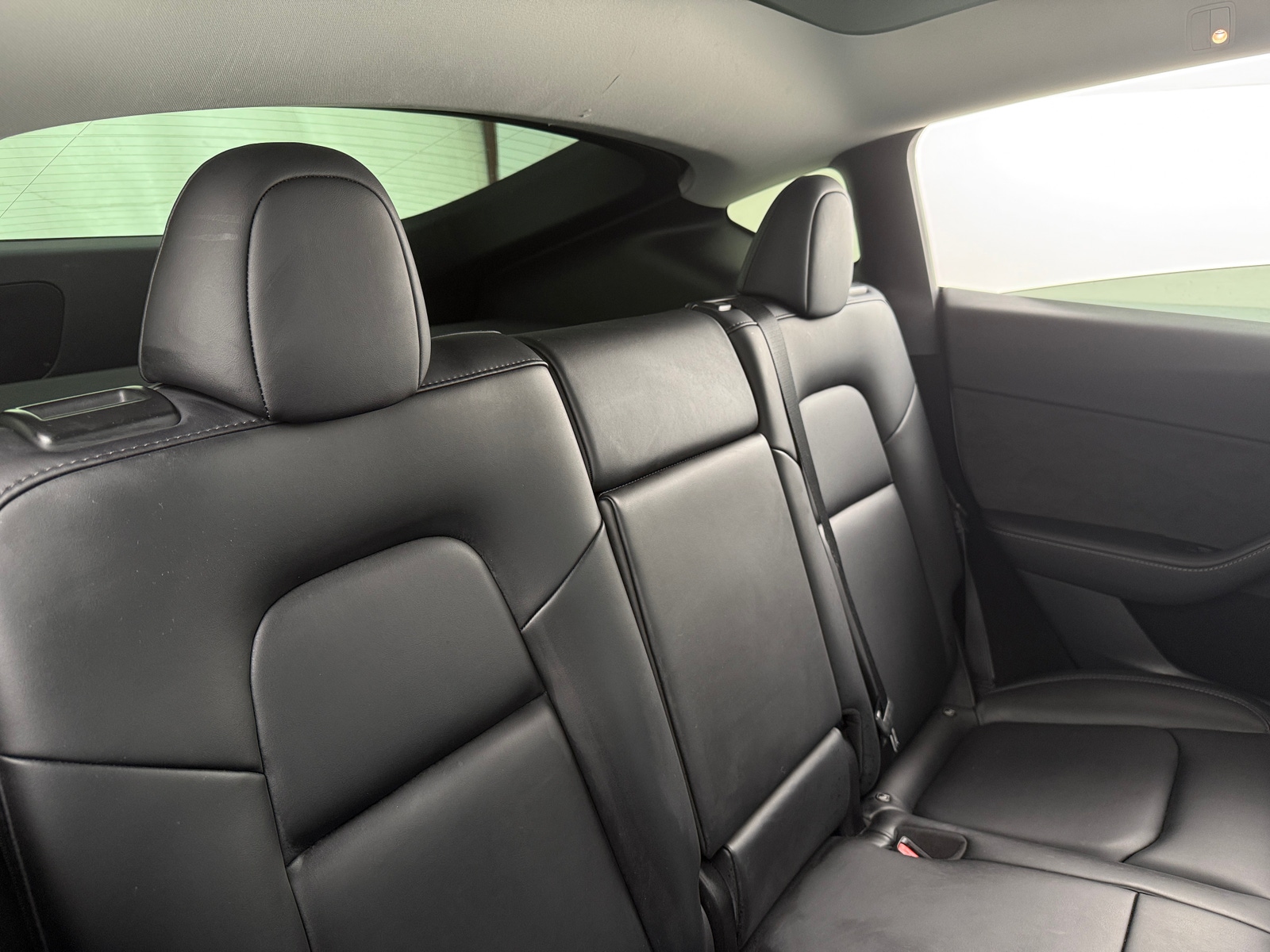 Thumbnail: 2022 Tesla Model Y - 4